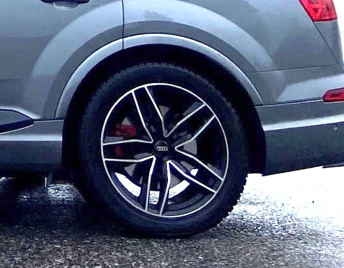 AUDI SQ7 4.0 TDI quattro tiptronic-image-14