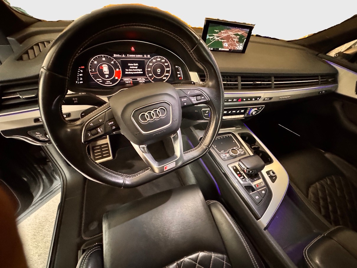AUDI SQ7 4.0 TDI quattro tiptronic-image-7