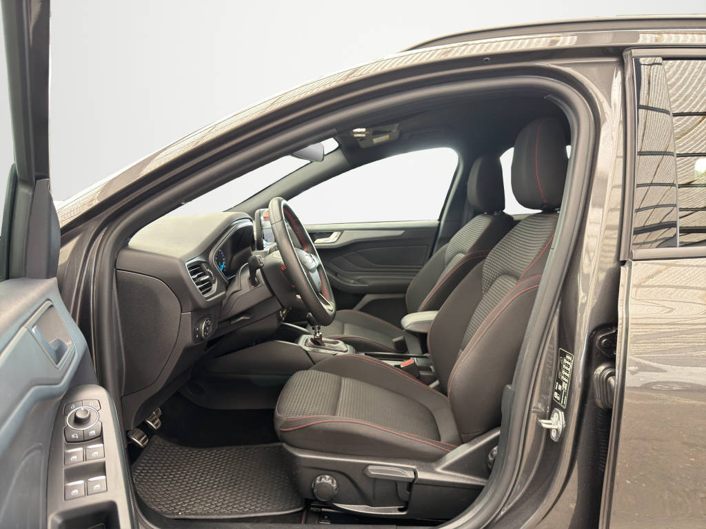 FORD Focus Station Wagon 1.0i EcoB Hybrid 155-image-8