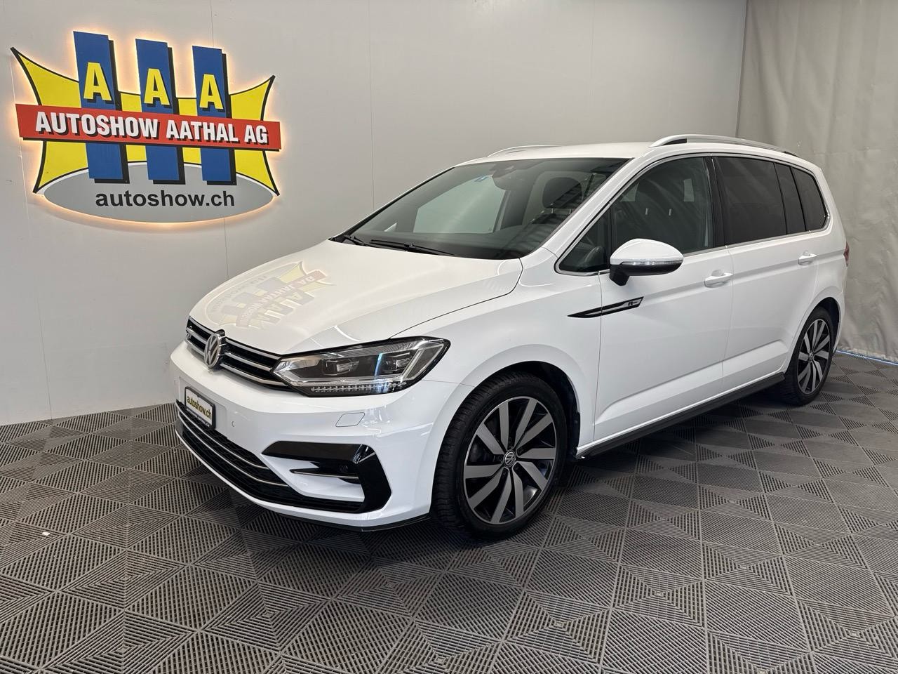 VW Touran 1.5 TSI EVO Trendline DSG-image-0