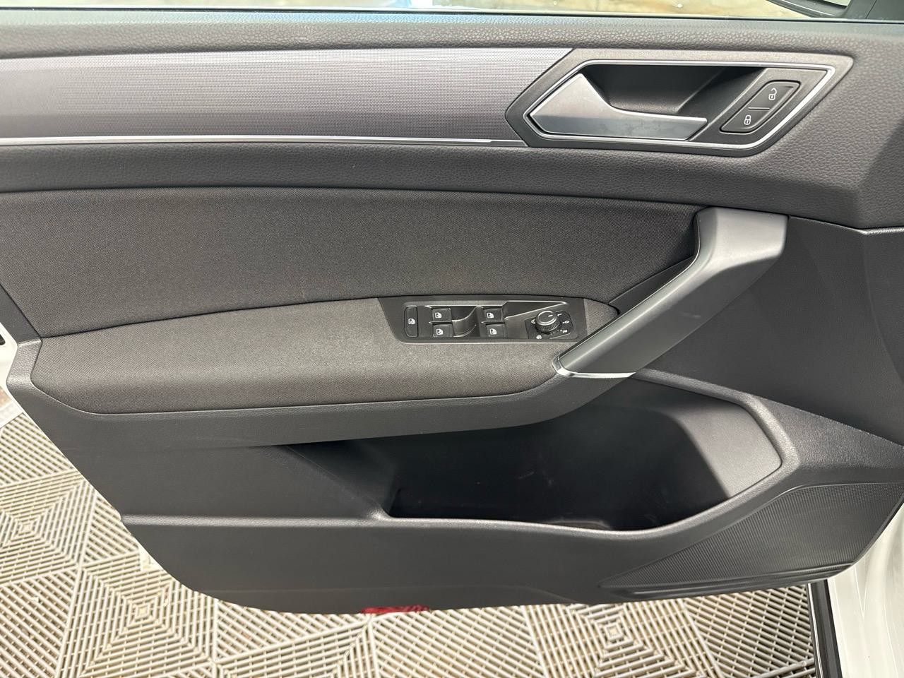 VW Touran 1.5 TSI EVO Trendline DSG-image-3