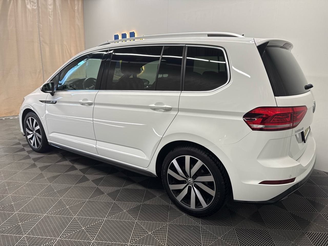VW Touran 1.5 TSI EVO Trendline DSG-image-1