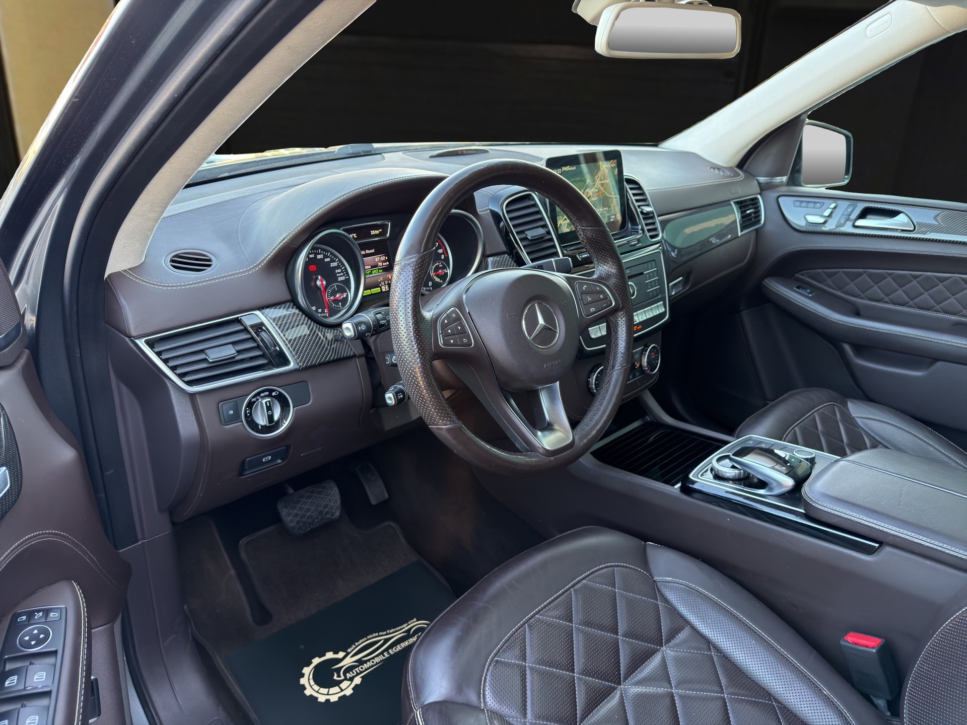 MERCEDES-BENZ GLE 500 e AMG Line 4Matic 7G-Tronic-image-8
