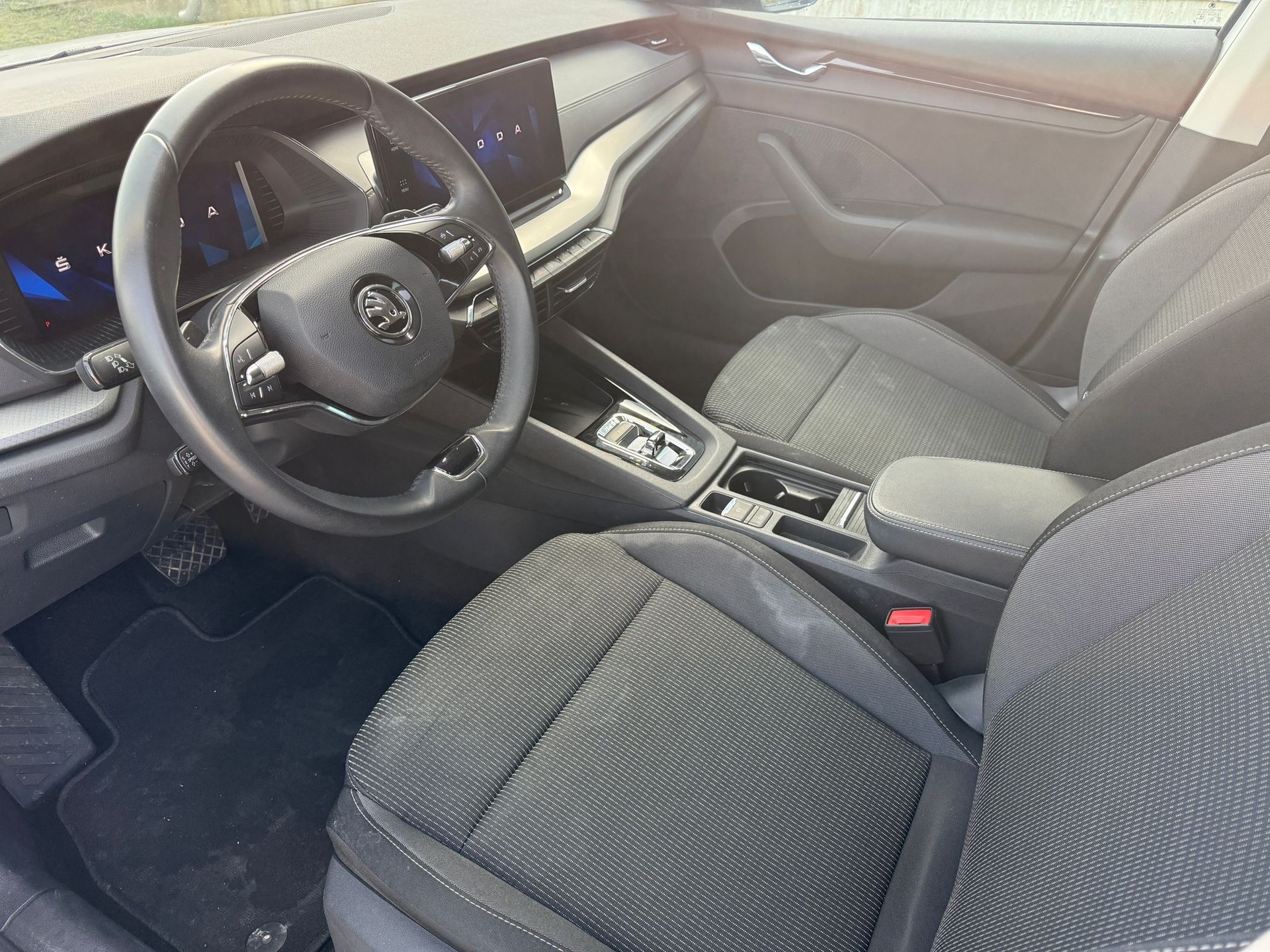 SKODA Octavia Combi 2.0 TDI DSG Ambition 4x4-image-21
