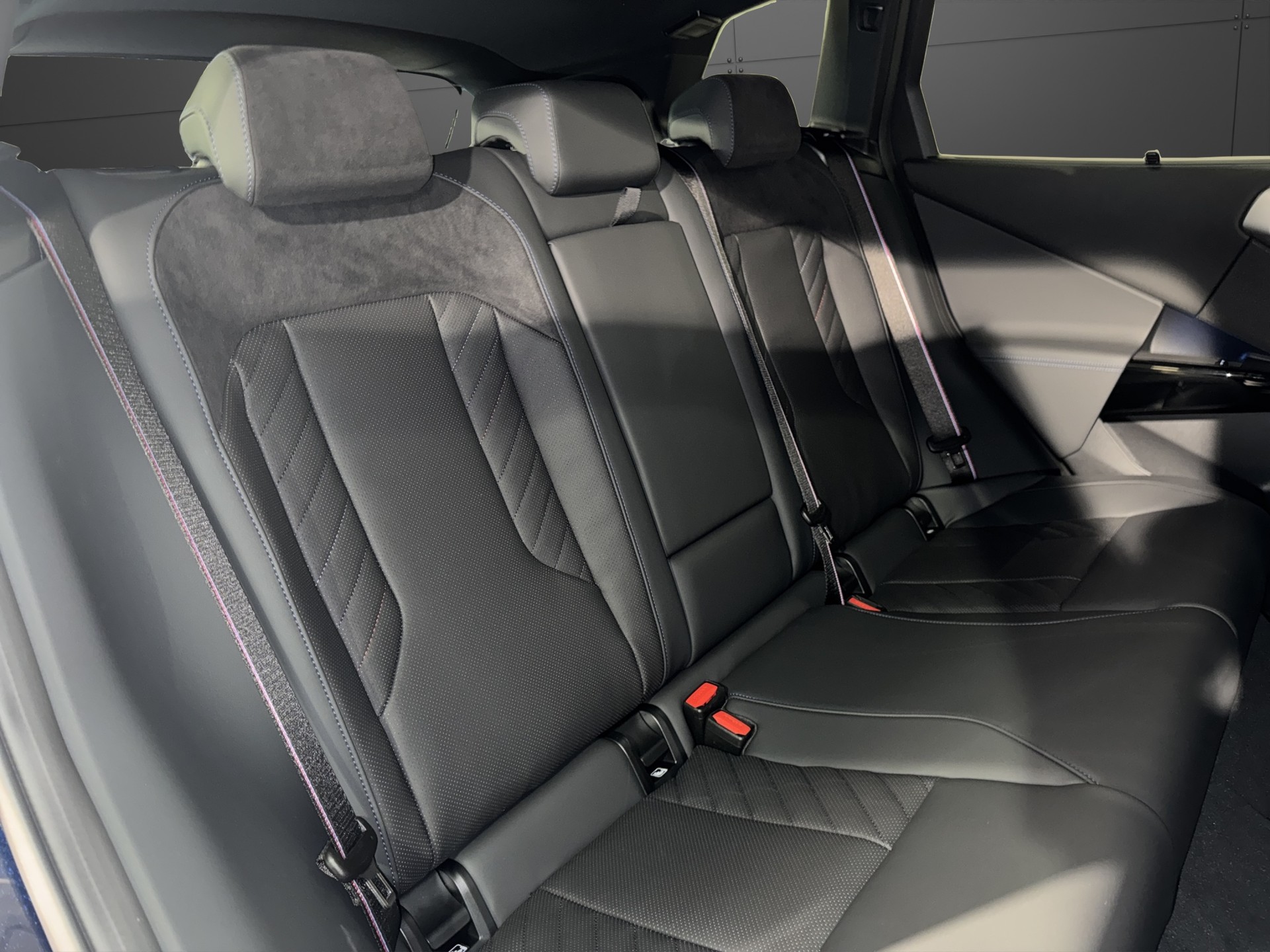 BMW X3 M50i-image-18