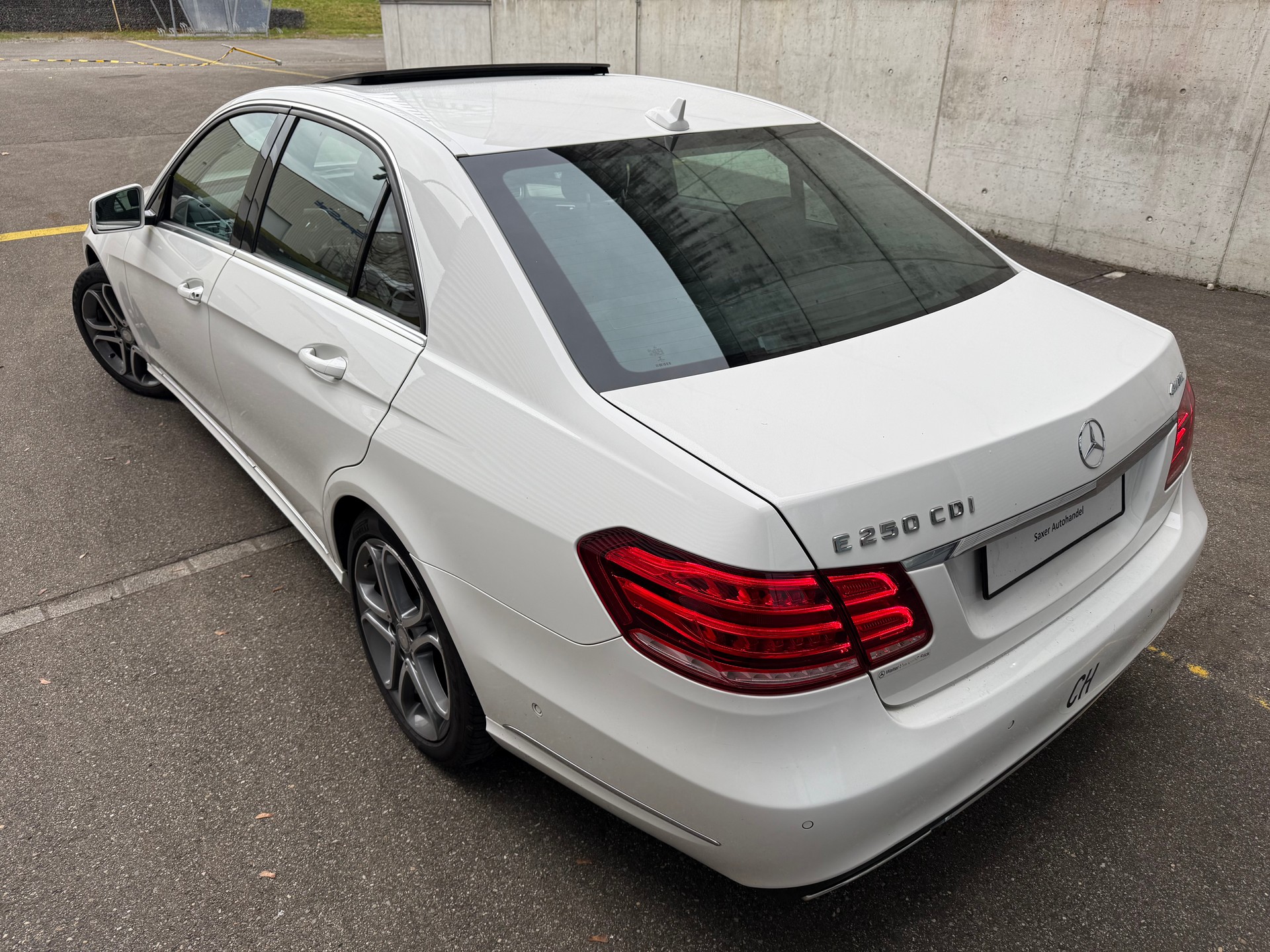 MERCEDES-BENZ E 250 CDI Avantgarde 4Matic 7G-Tronic-image-3