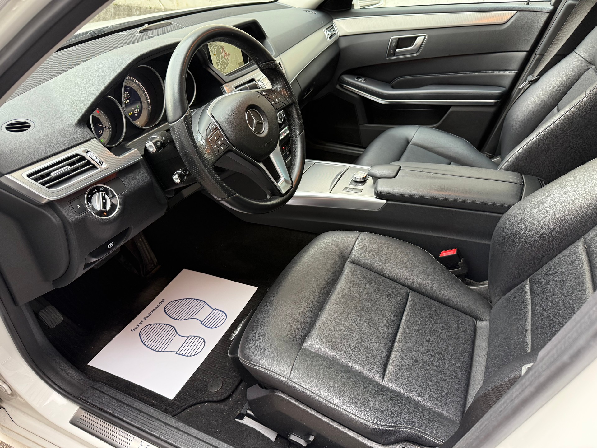 MERCEDES-BENZ E 250 CDI Avantgarde 4Matic 7G-Tronic-image-8