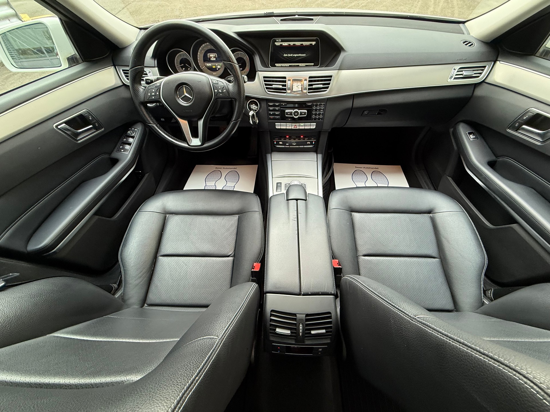MERCEDES-BENZ E 250 CDI Avantgarde 4Matic 7G-Tronic-image-6