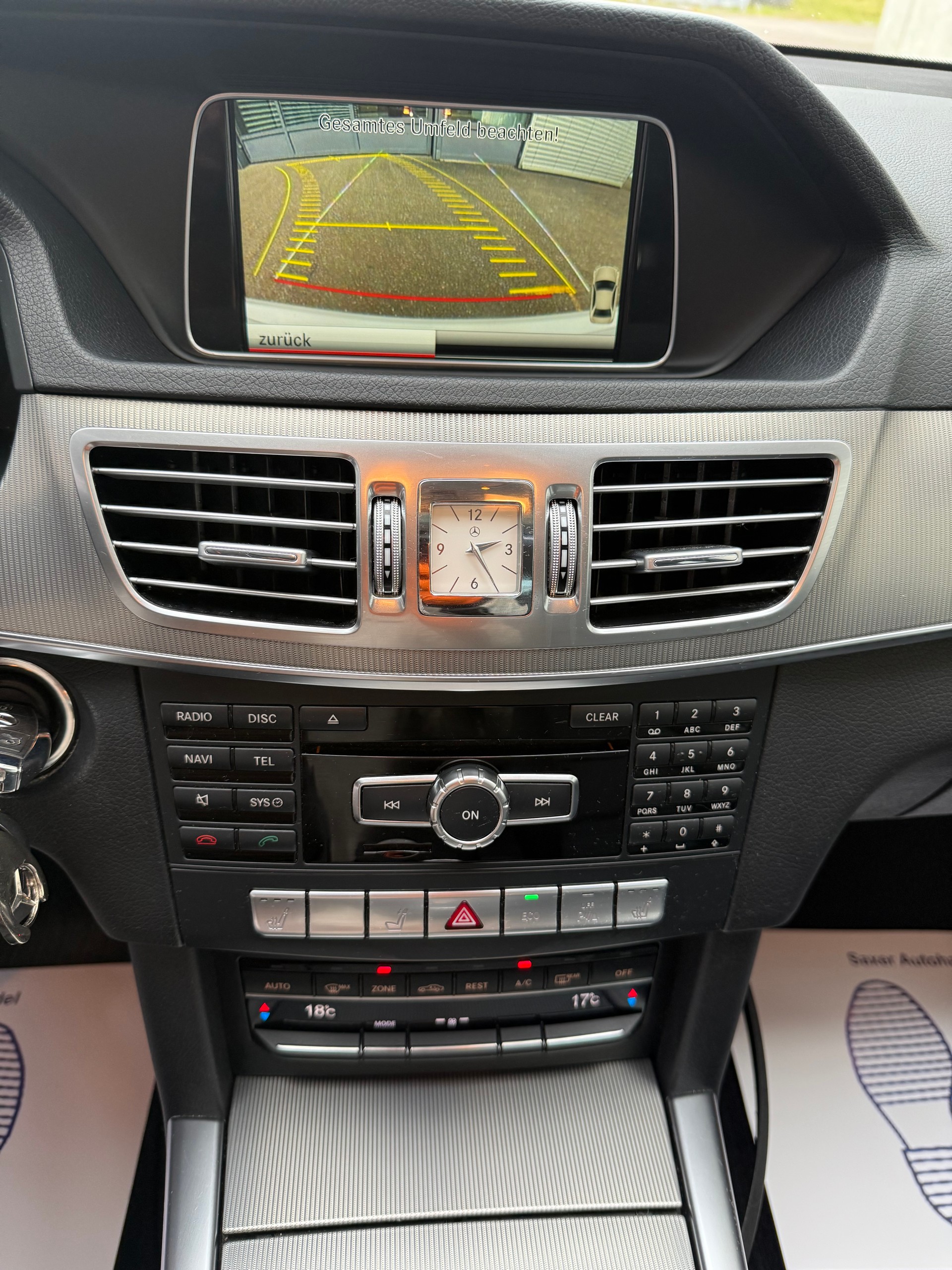 MERCEDES-BENZ E 250 CDI Avantgarde 4Matic 7G-Tronic-image-10