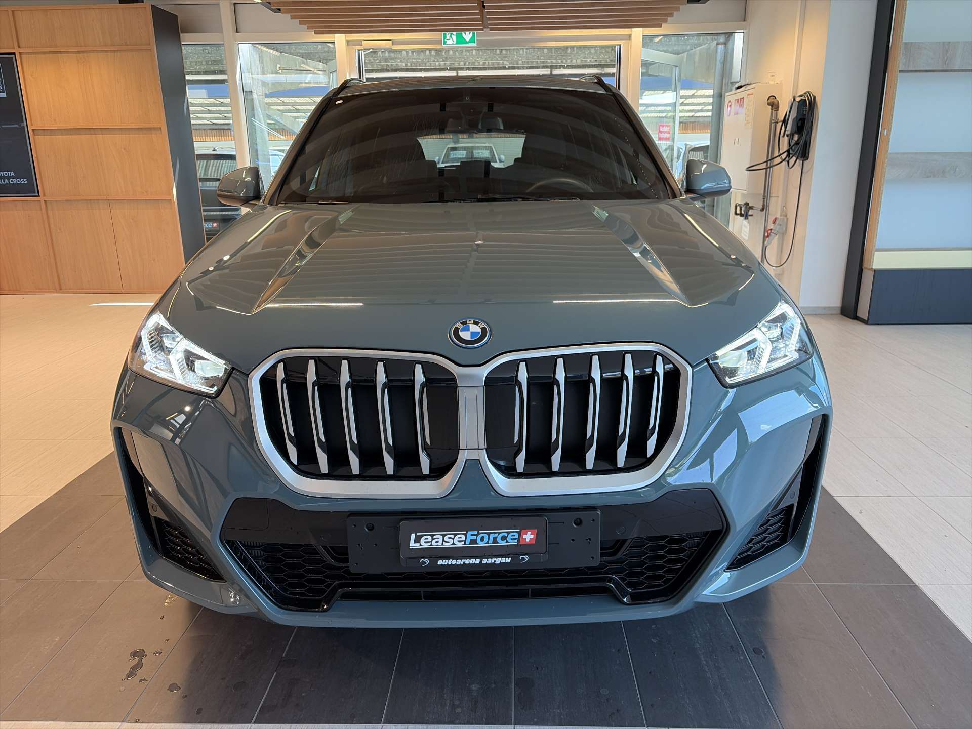 BMW X1 xDrive 25e M Sport 245PS Automat-image-10