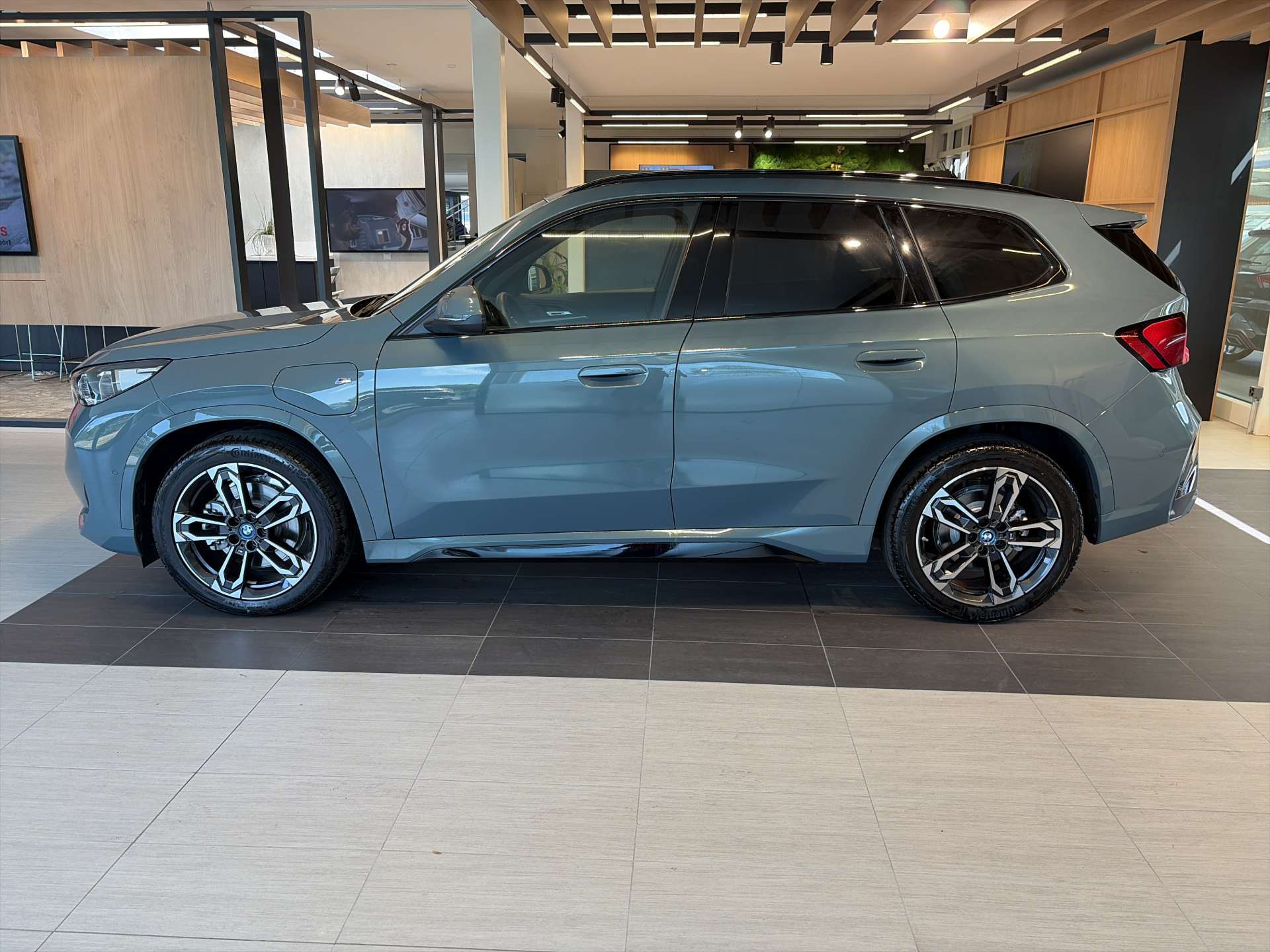 BMW X1 xDrive 25e M Sport 245PS Automat-image-11