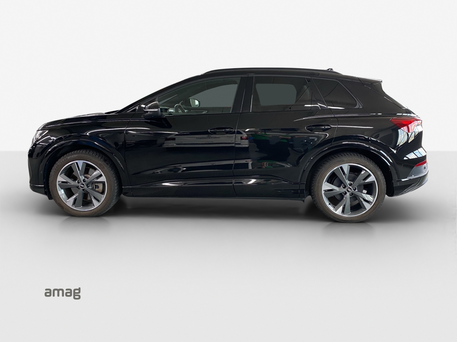 AUDI Q4 e-tron 50 quattro-image-1