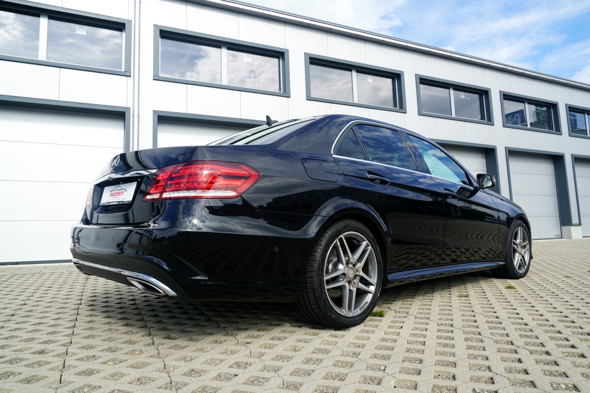 MERCEDES-BENZ E 250 CDI Sport-Paket AMG Avantgarde 4Matic 7G-Tronic (CH)-image-9