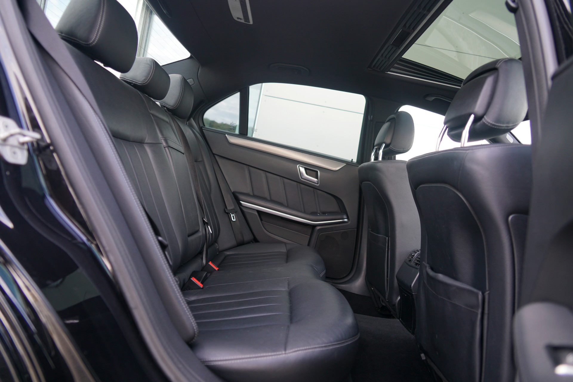 MERCEDES-BENZ E 250 CDI Sport-Paket AMG Avantgarde 4Matic 7G-Tronic (CH)-image-11
