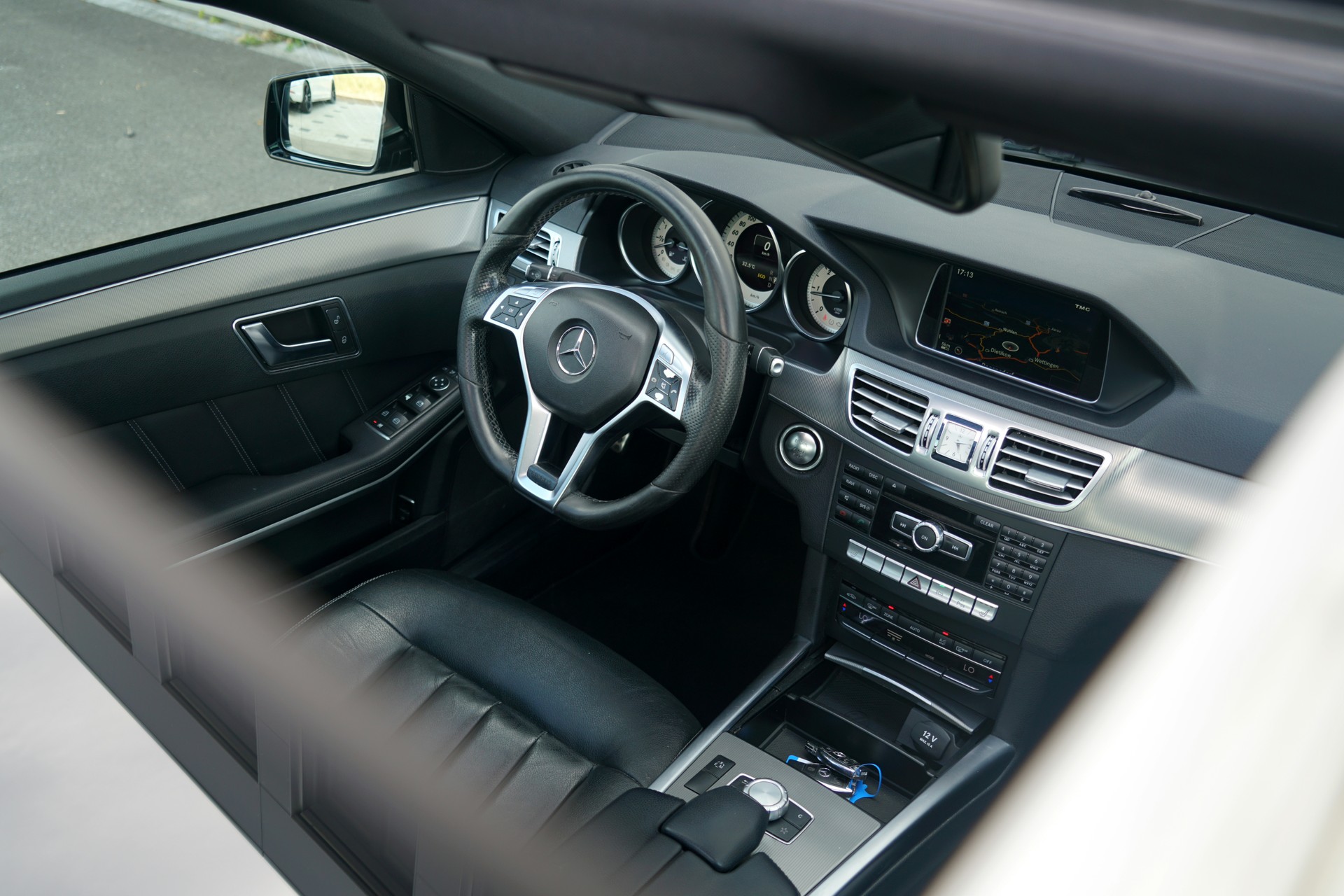 MERCEDES-BENZ E 250 CDI Sport-Paket AMG Avantgarde 4Matic 7G-Tronic (CH)-image-10