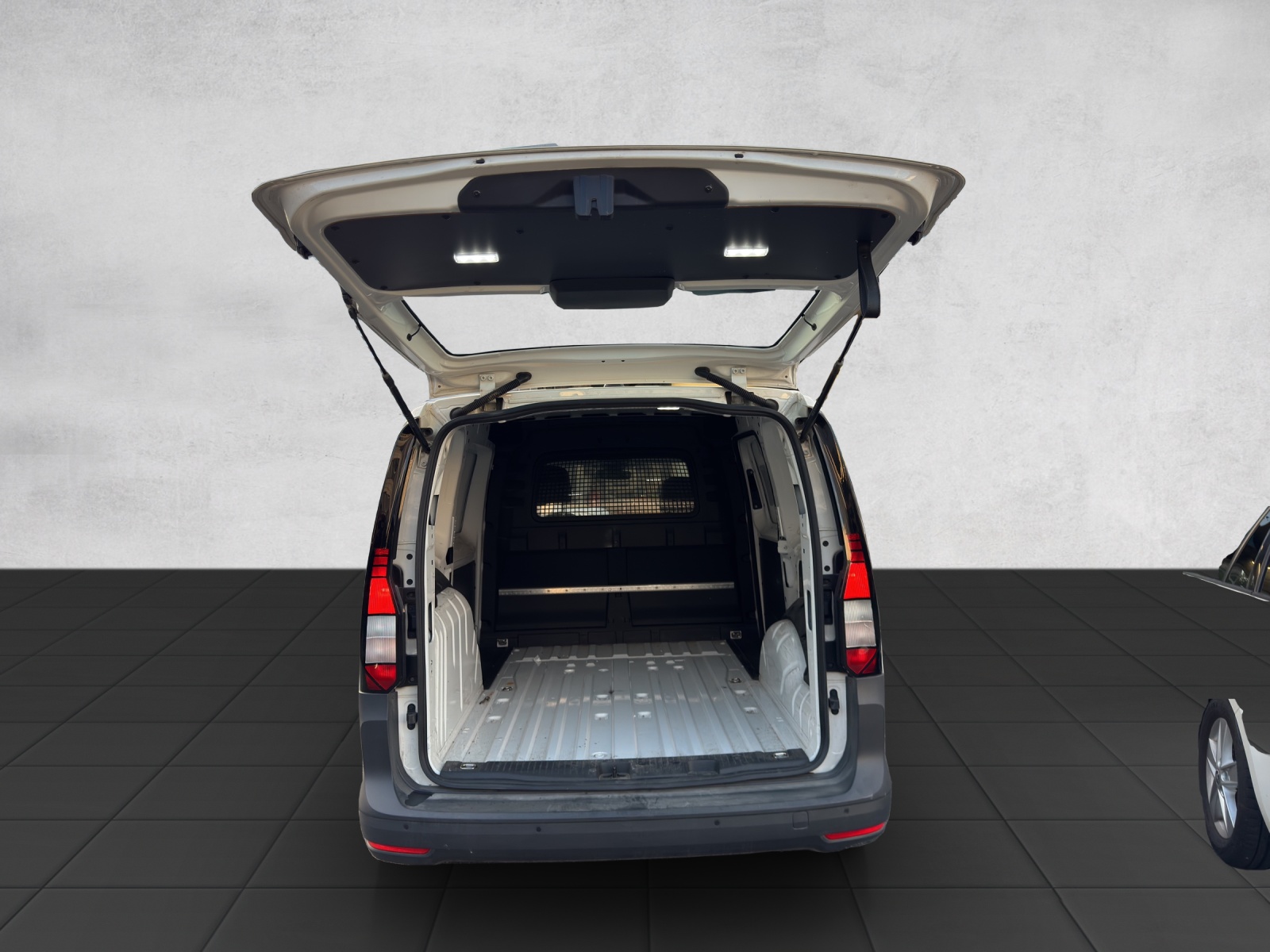 VW Caddy Cargo 2.0TDI Maxi 4Motion-image-15