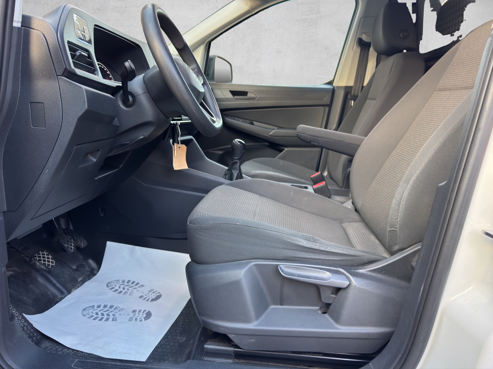 VW Caddy Cargo 2.0TDI Maxi 4Motion-image-8