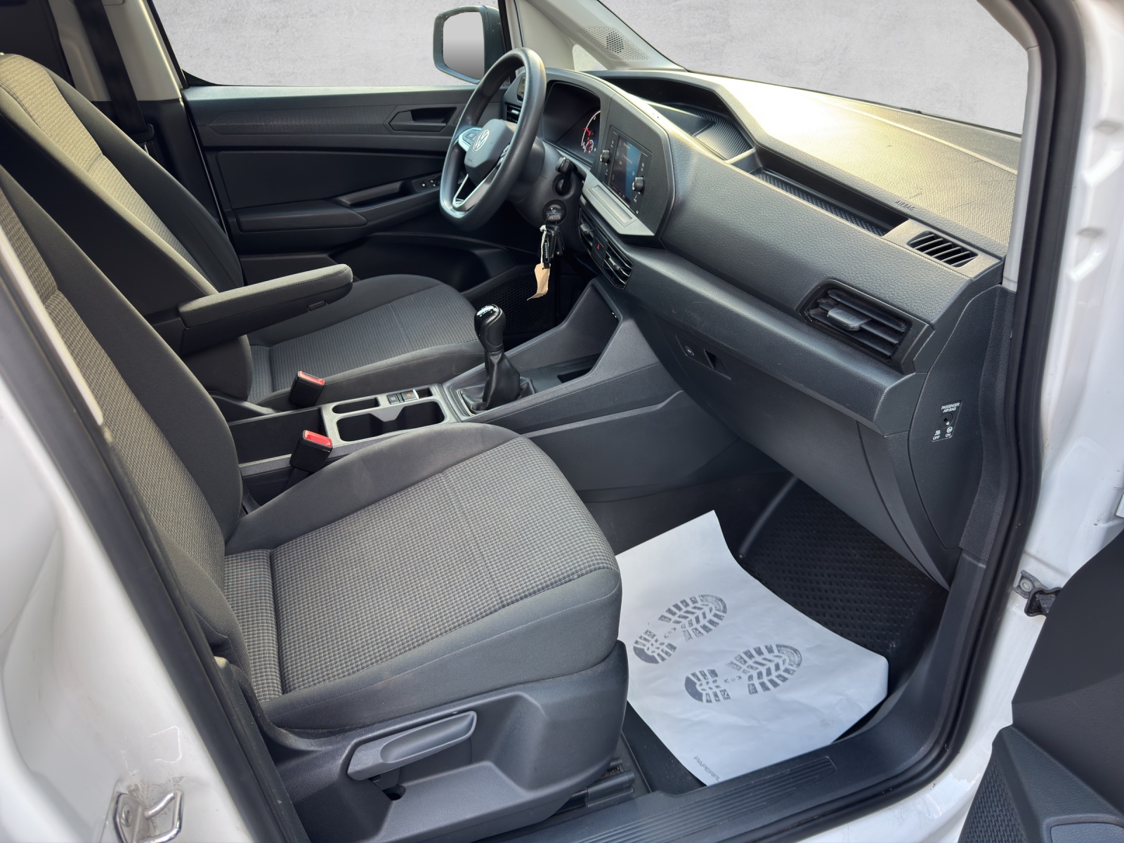 VW Caddy Cargo 2.0TDI Maxi 4Motion-image-14
