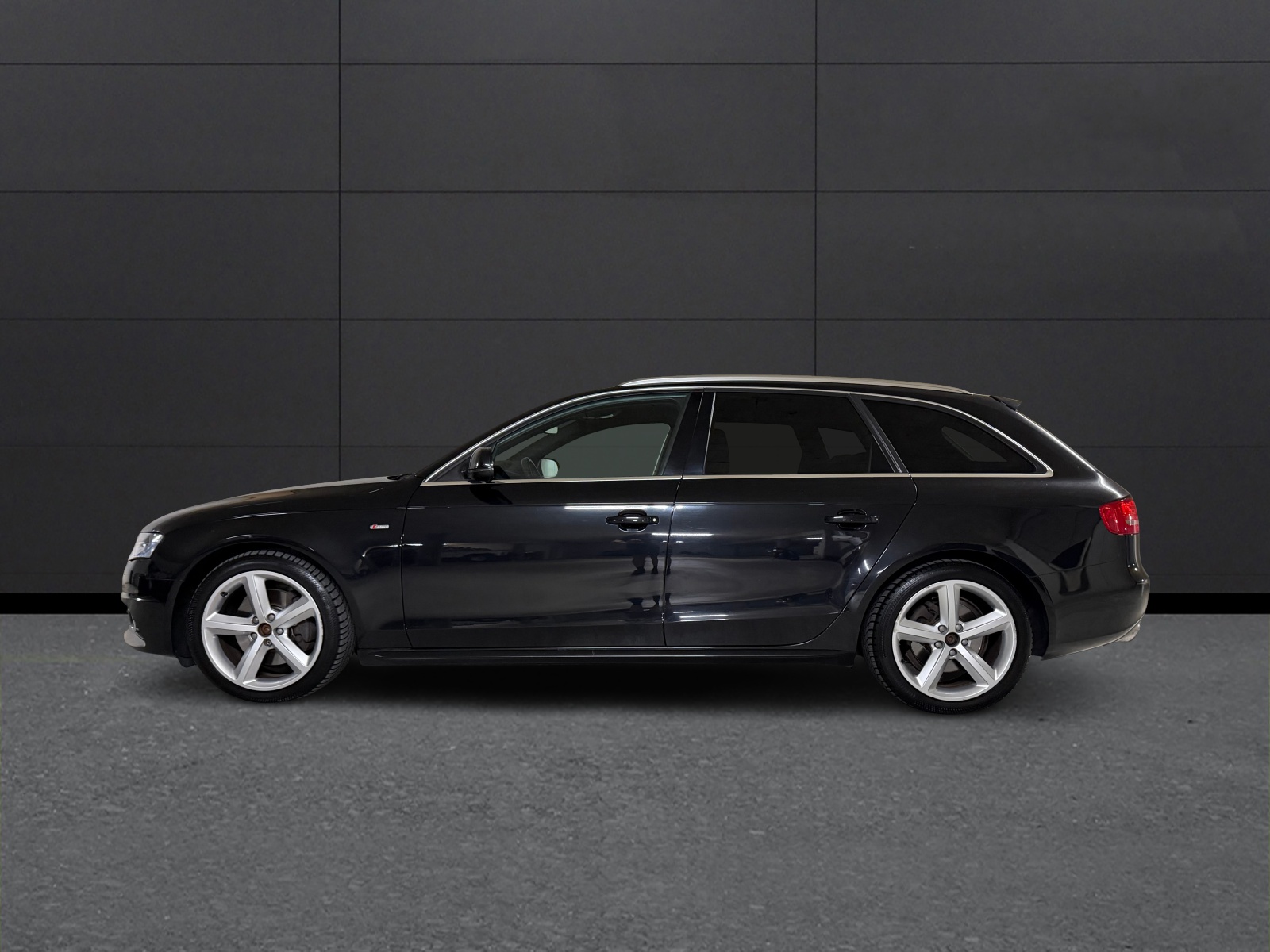 AUDI A4 Avant 2.0 TFSI quattro S-tronic-showroom-element-1