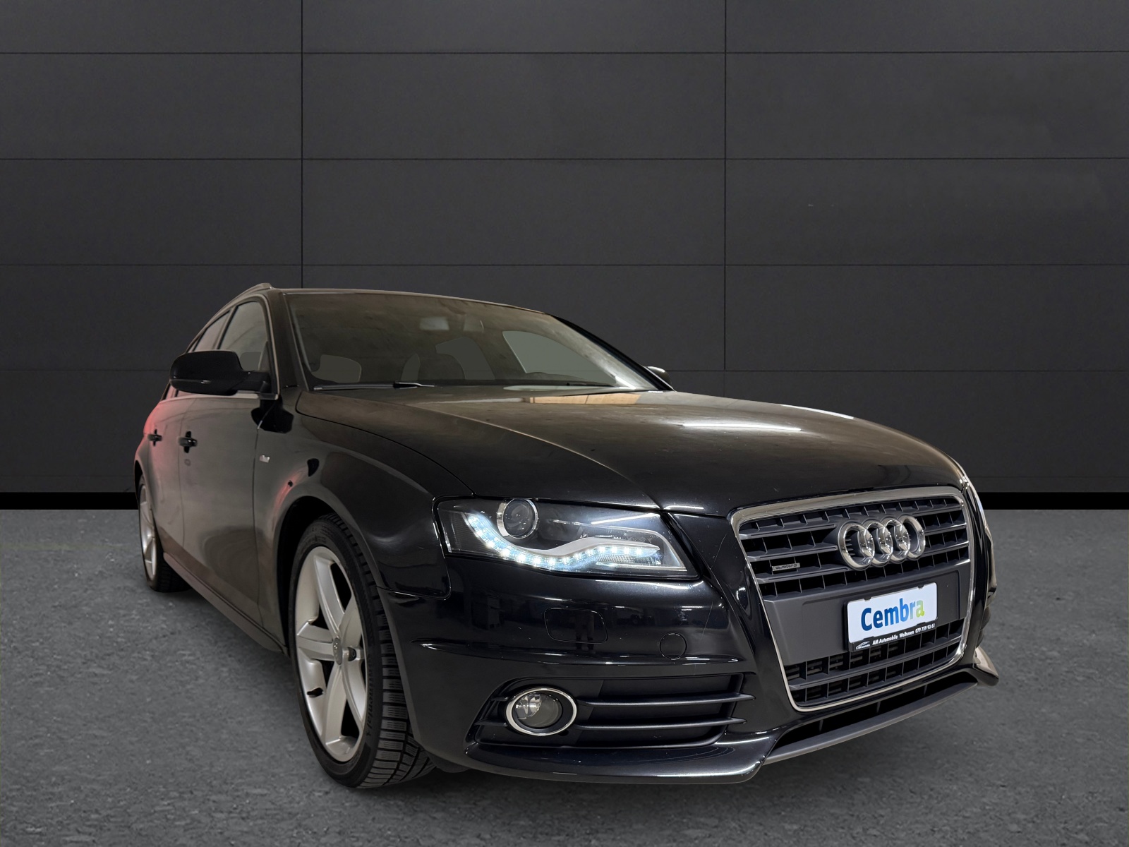 AUDI A4 Avant 2.0 TFSI quattro S-tronic-image-6