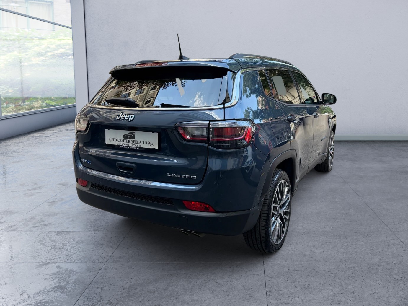 JEEP Compass 1.3 T PHEV Limited AWD-image-3