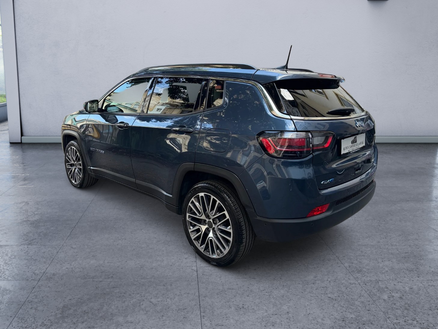JEEP Compass 1.3 T PHEV Limited AWD-image-4