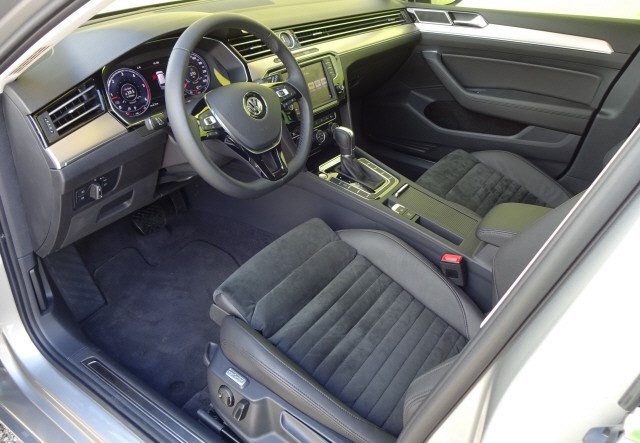 VW Passat Variant 2.0 TDI BMT Highline | 108 400 km-image-4