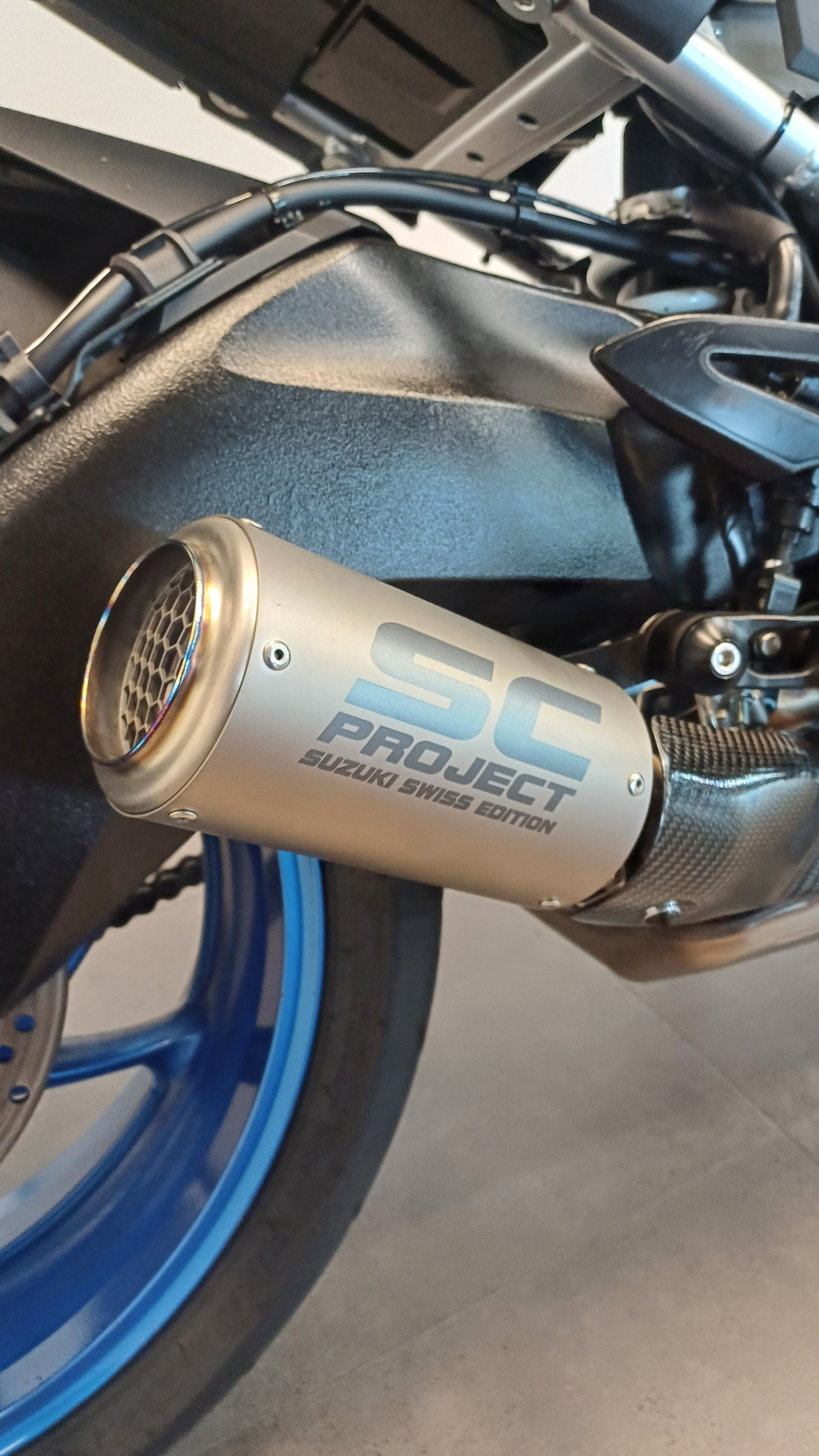 SUZUKI GSX-S 1000-image-13