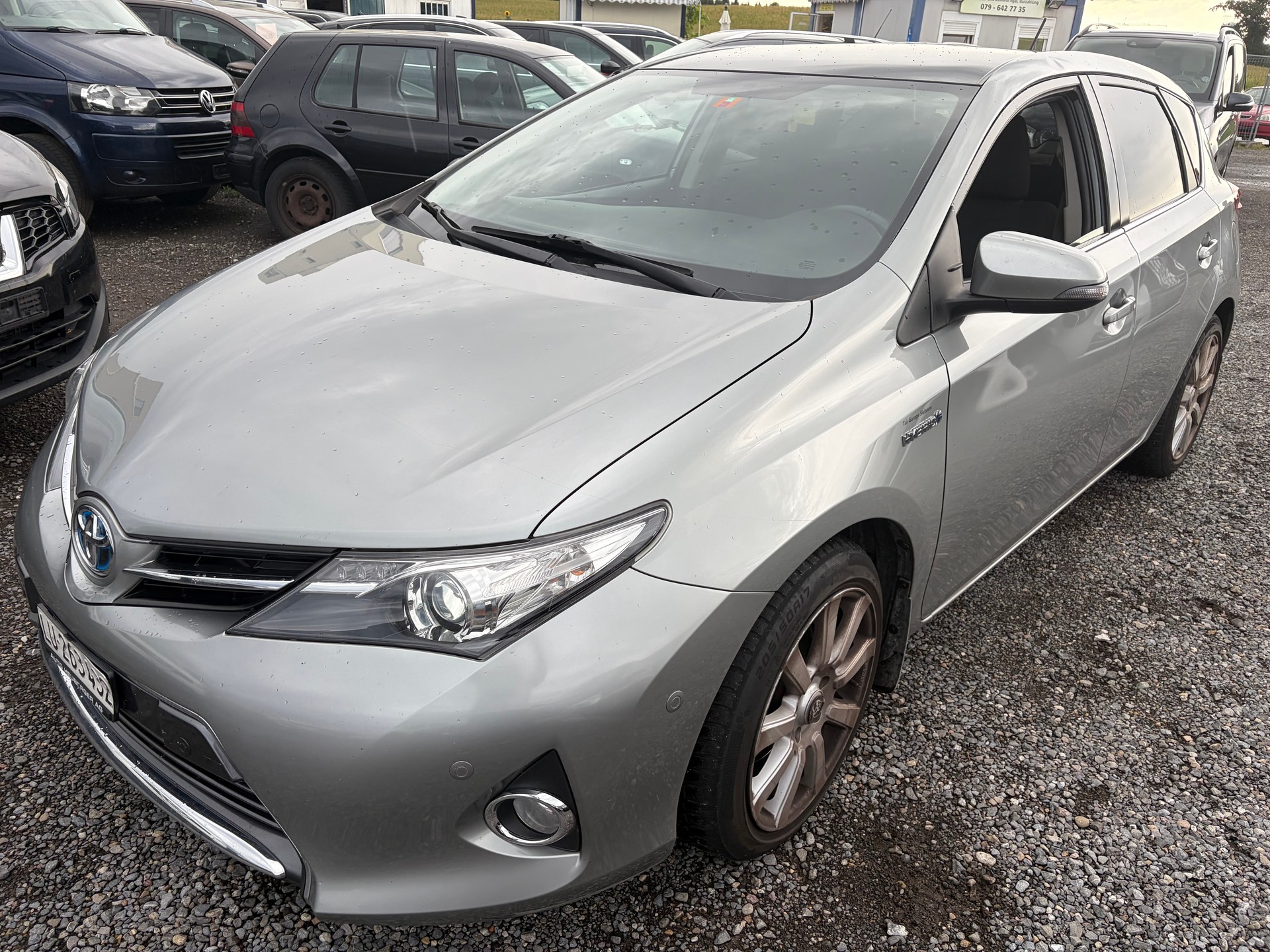 TOYOTA Auris 1.8 16V HSD Linea Sol-image-0