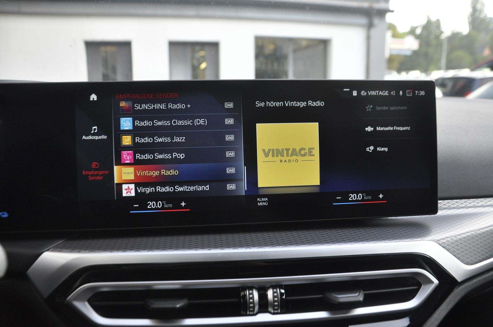 BMW 320e xDrive Touring Steptronic M Sport Pro-image-12