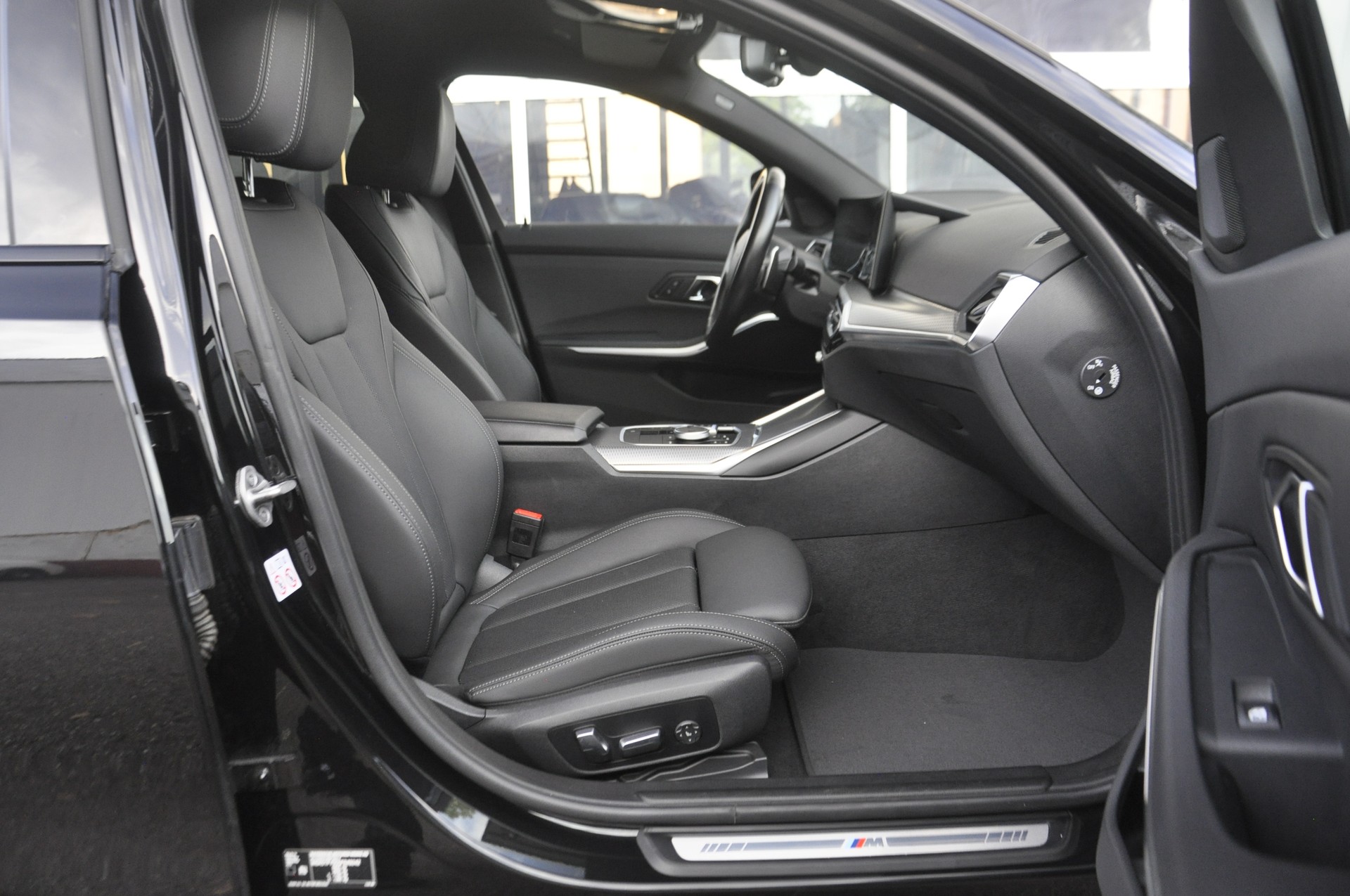 BMW 320e xDrive Touring Steptronic M Sport Pro-image-6