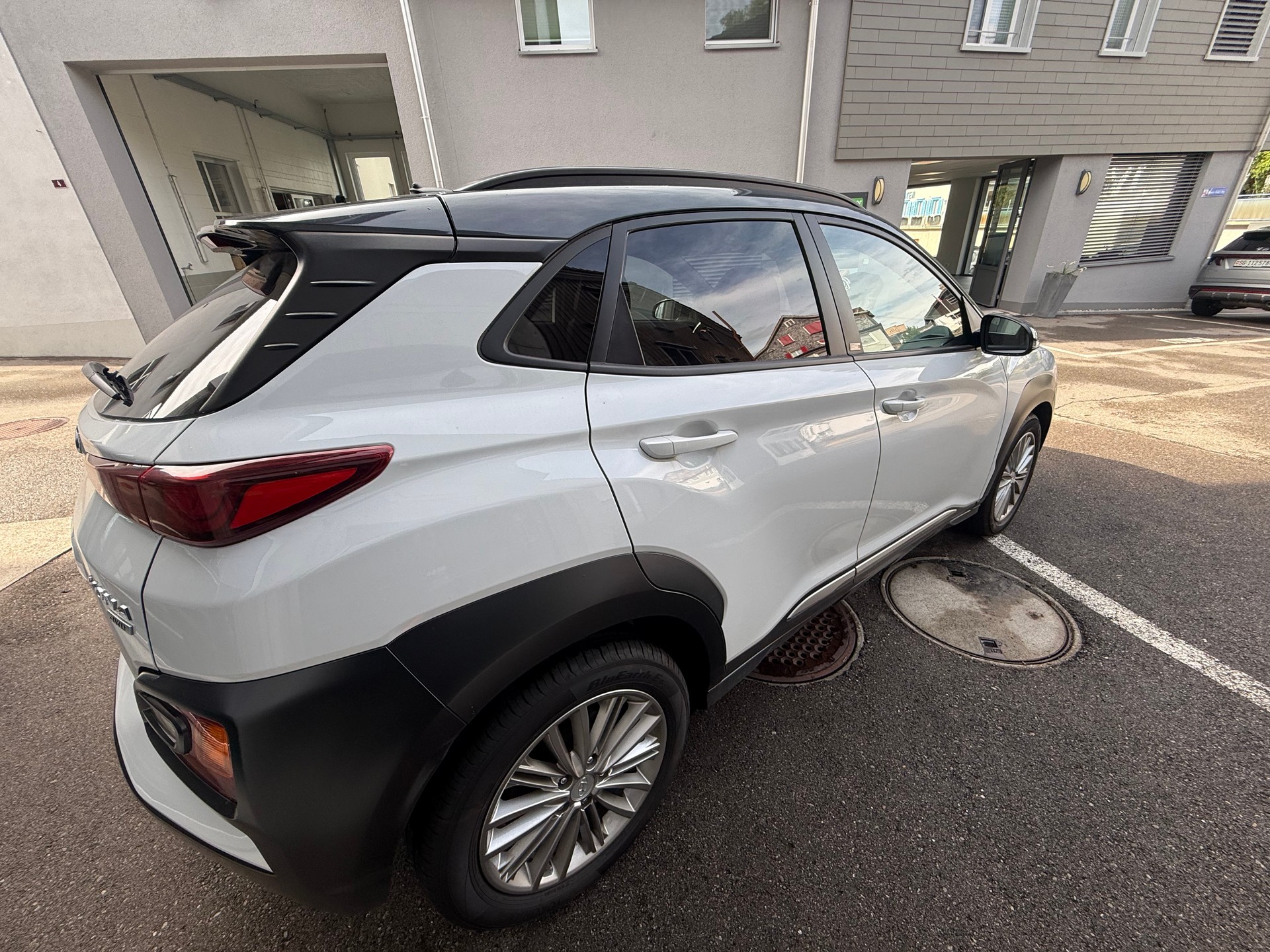 HYUNDAI Kona 1.6 T-GDi Amplia 4WD DCT-image-3