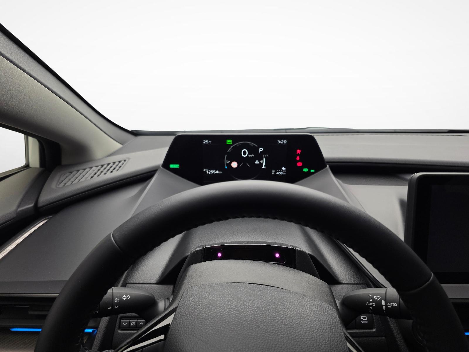 TOYOTA Prius 2.0 Plug-In-Hybrid Premium-image-8