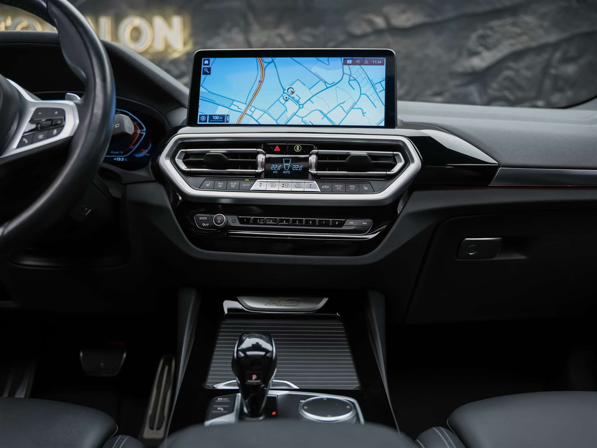 BMW X3 xDrive 20i M Sport *Panorama*BMW Laser*Lenkradheizung*AHK*-image-21