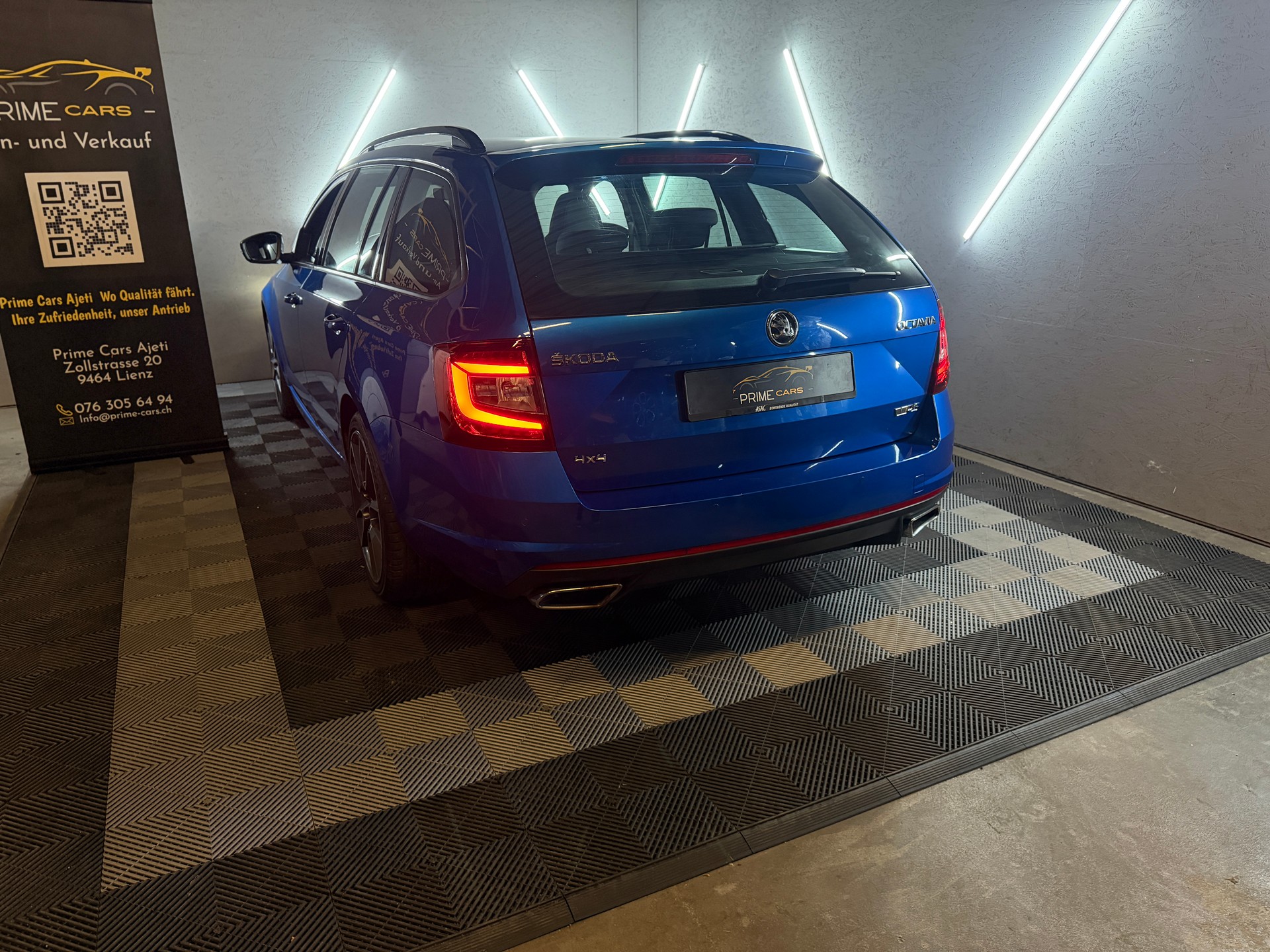 SKODA Octavia Combi 2.0 TDI RS 4x4 DSG-image-16