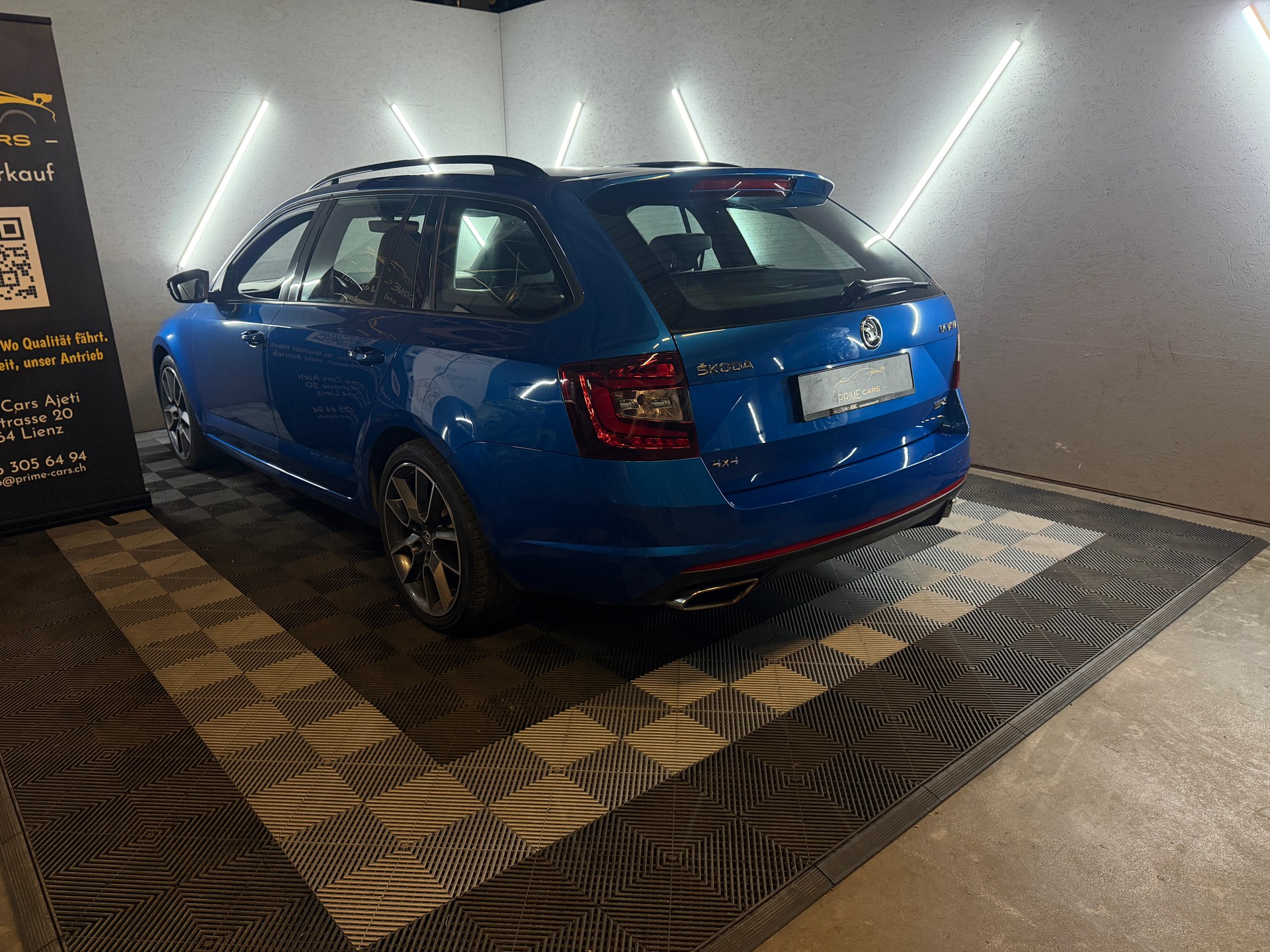 SKODA Octavia Combi 2.0 TDI RS 4x4 DSG-image-14