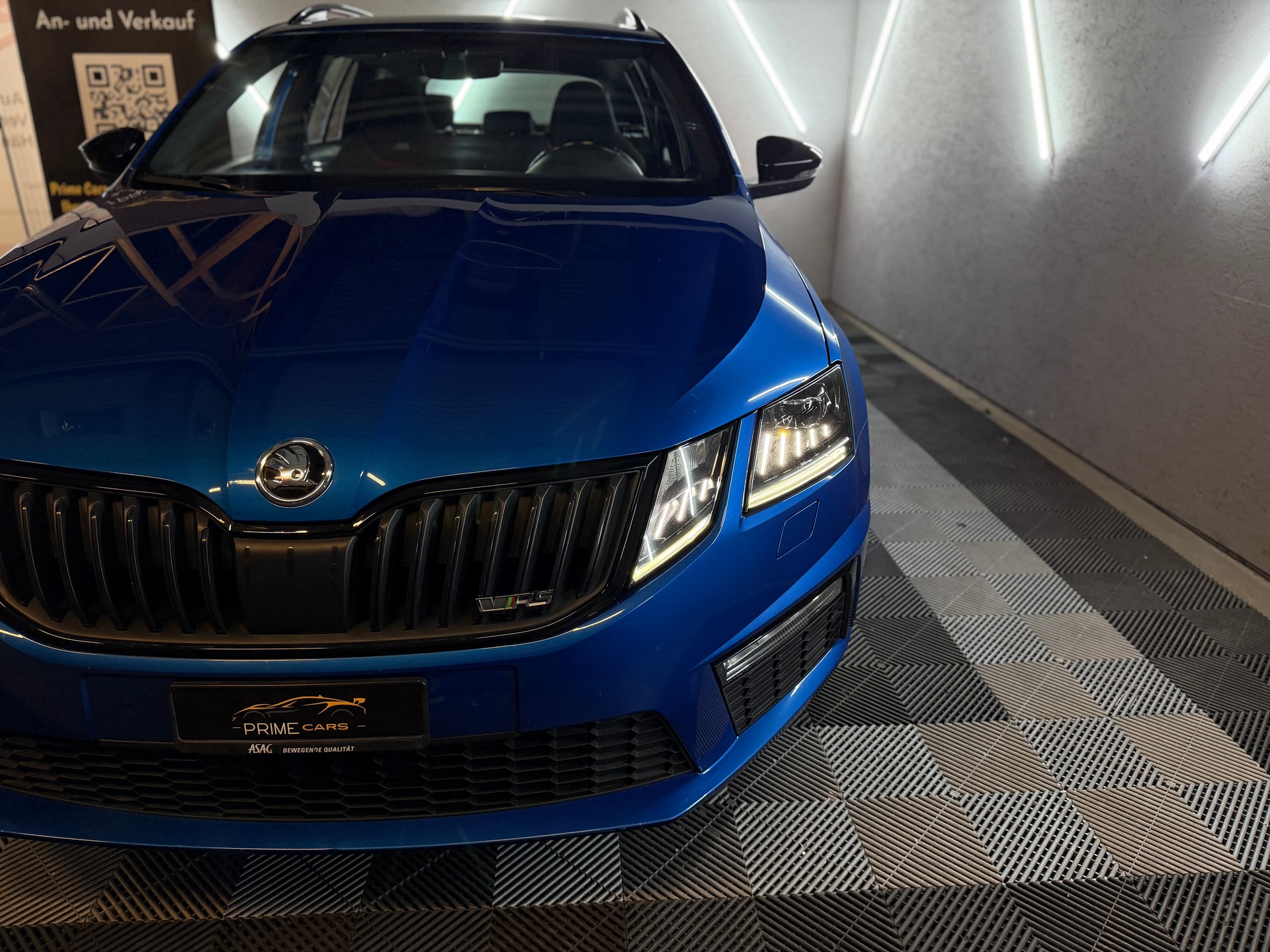 SKODA Octavia Combi 2.0 TDI RS 4x4 DSG-image-9