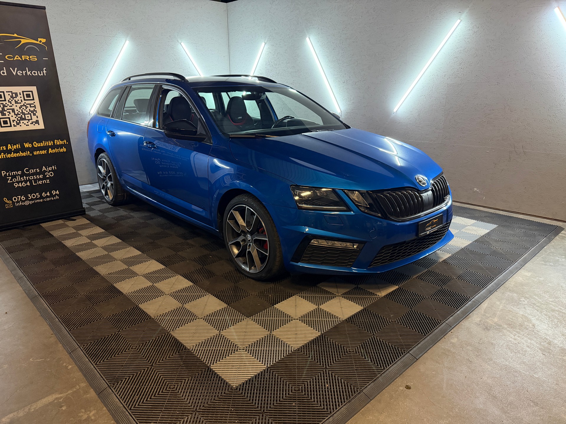 SKODA Octavia Combi 2.0 TDI RS 4x4 DSG-showroom-element-2