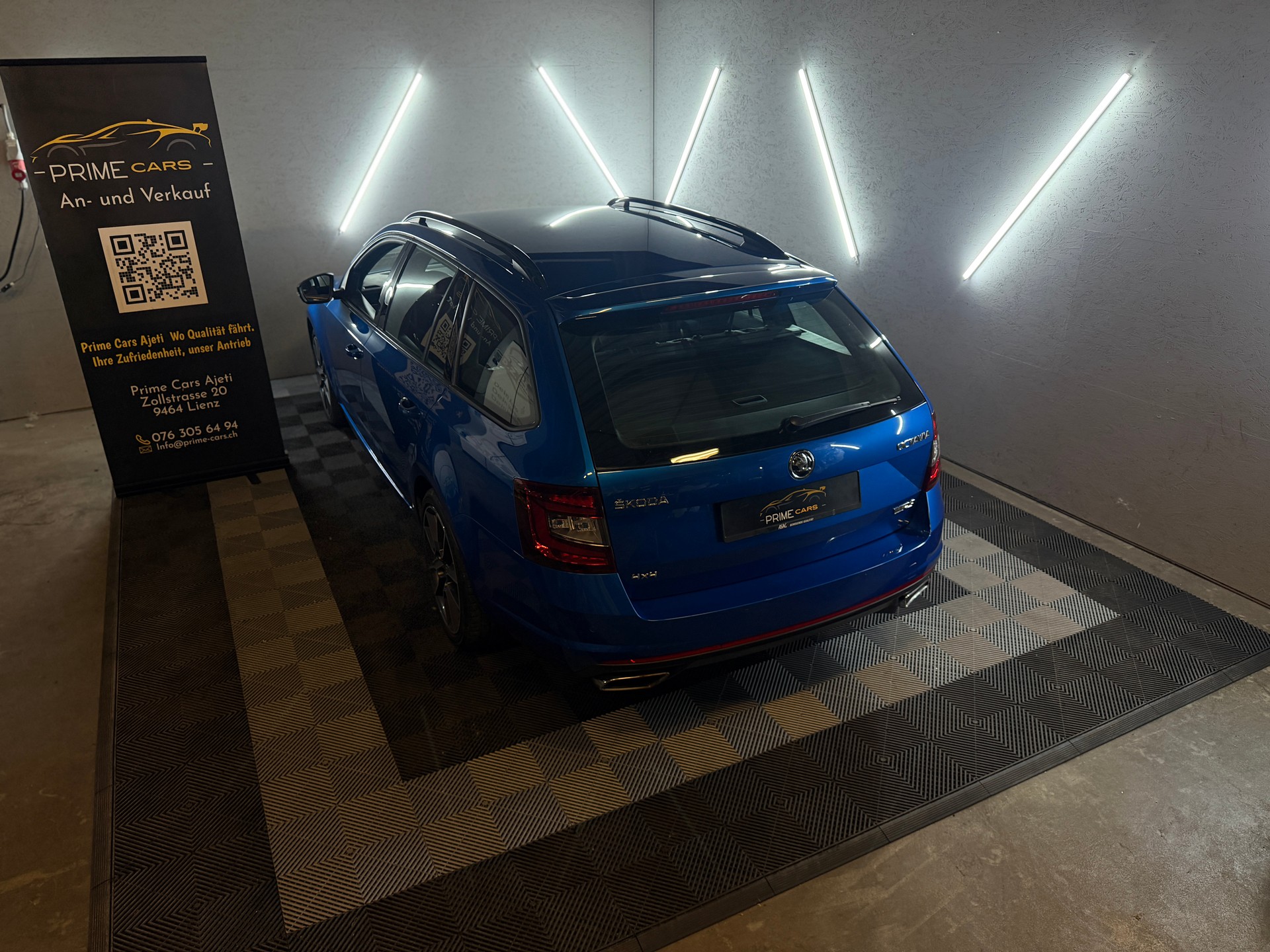 SKODA Octavia Combi 2.0 TDI RS 4x4 DSG-image-13