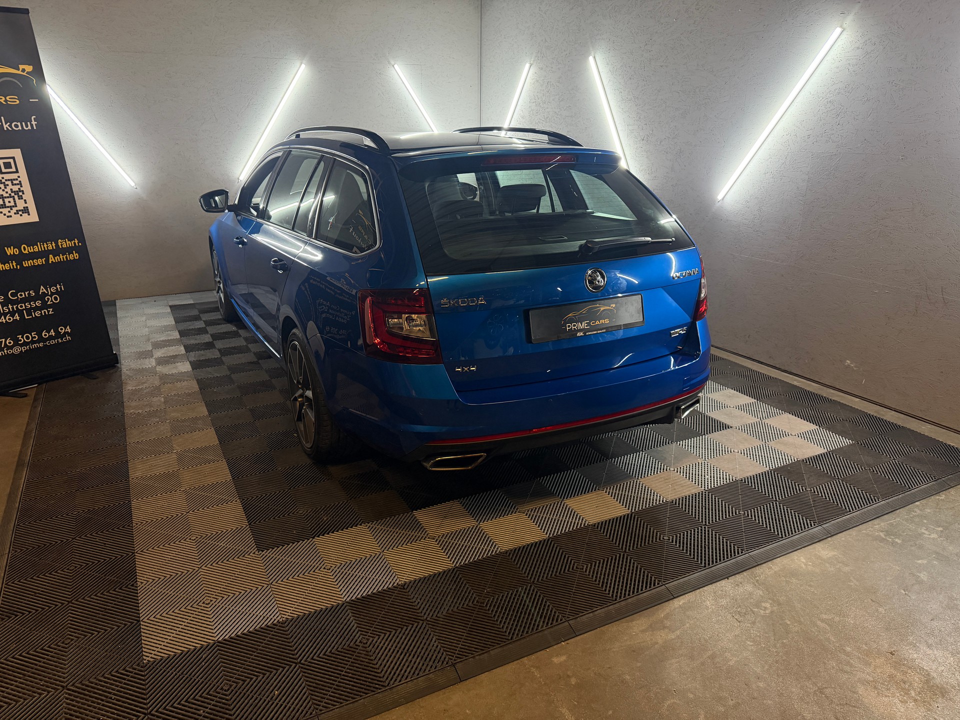 SKODA Octavia Combi 2.0 TDI RS 4x4 DSG-image-11