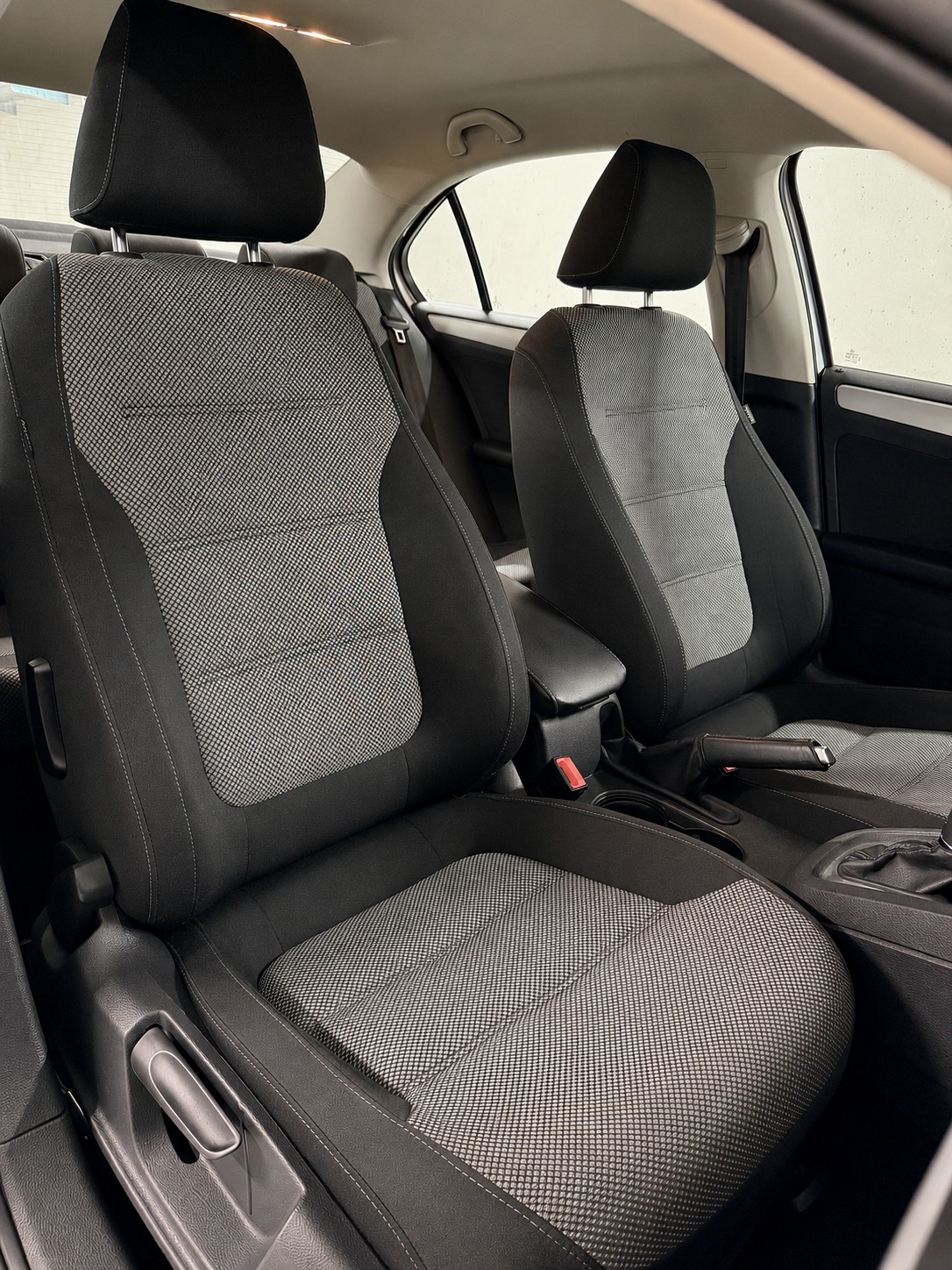 VW Jetta 1.4 TSI Hybrid Highline DSG-image-23