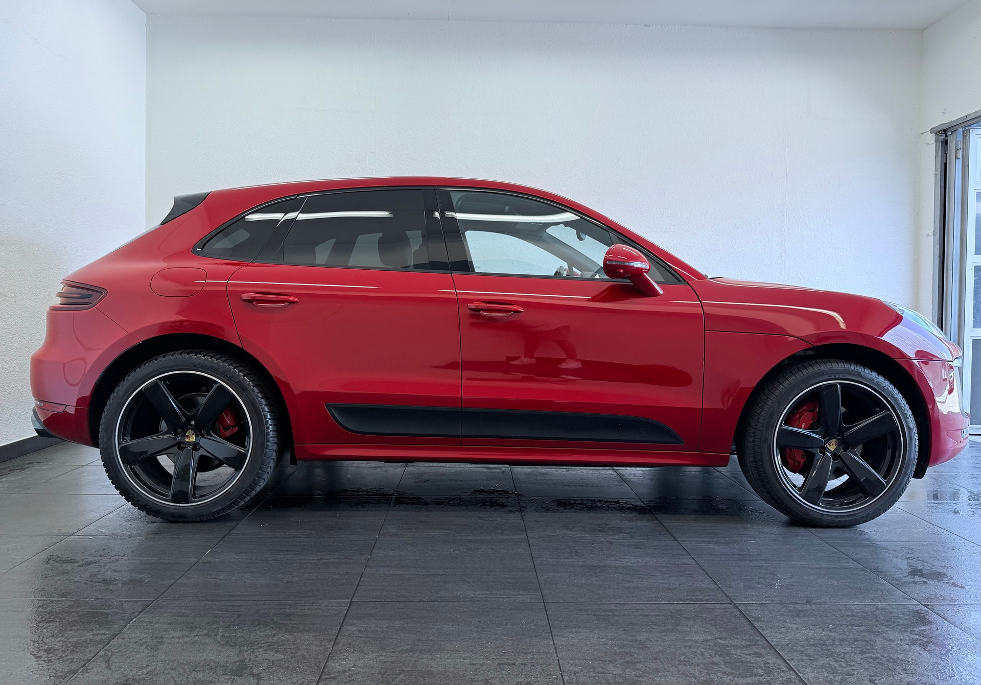 PORSCHE Macan GTS PDK-image-4