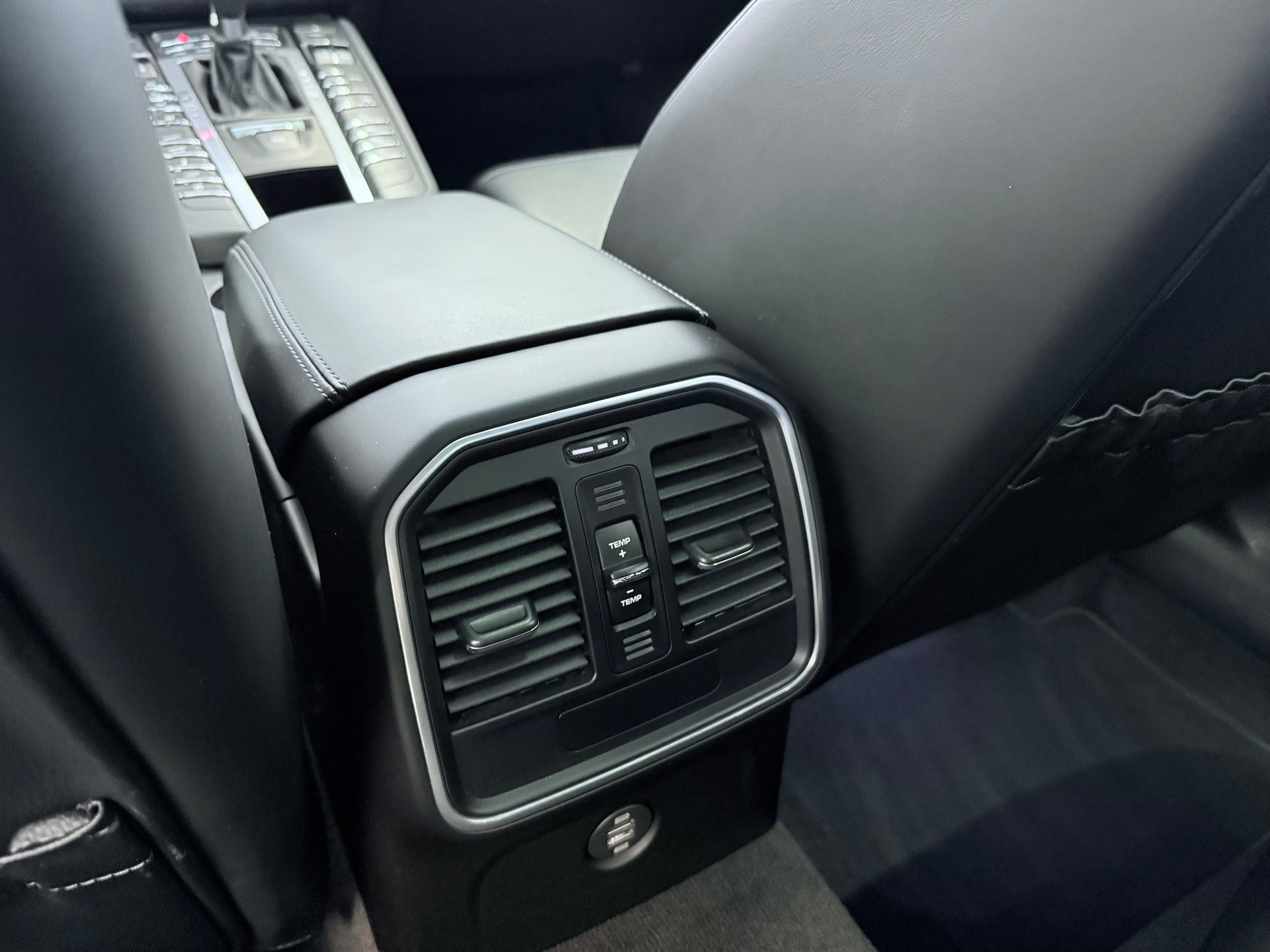 PORSCHE Macan GTS PDK-image-21