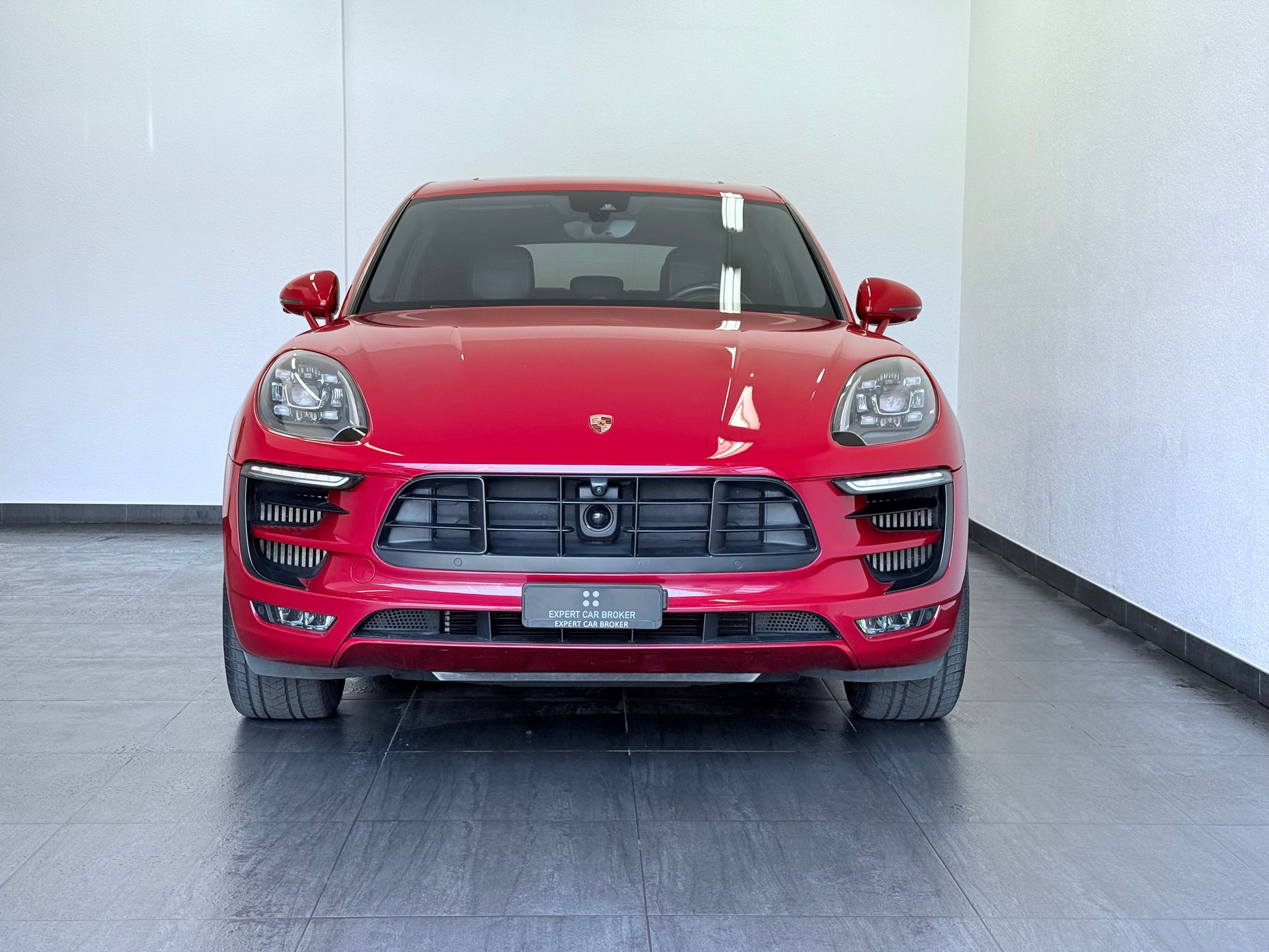 PORSCHE Macan GTS PDK-image-3