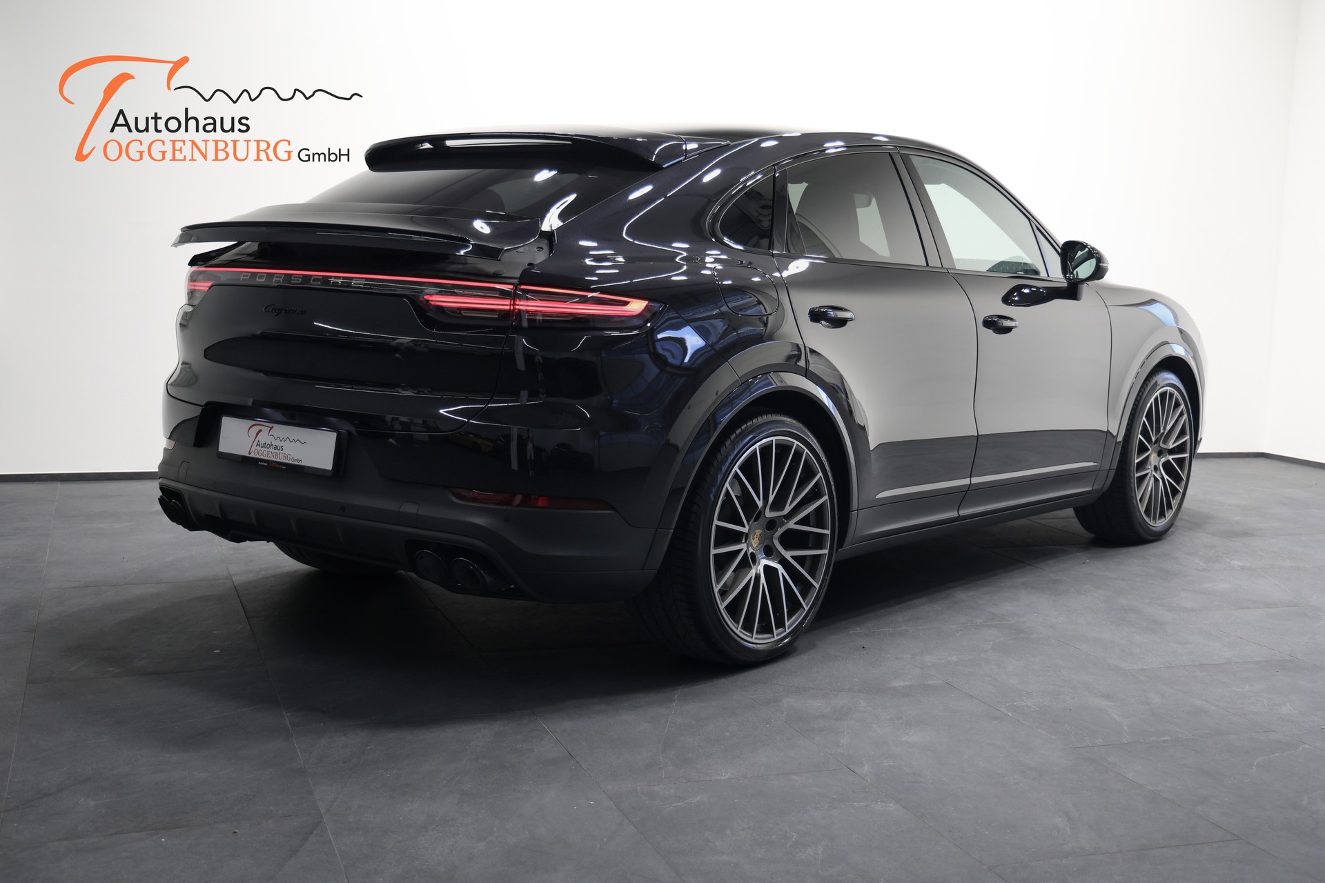 PORSCHE Cayenne Coupé *CH-Fahrzeug*Porsche Approved bis 29.07.2027*AHK 3500kg*-image-7