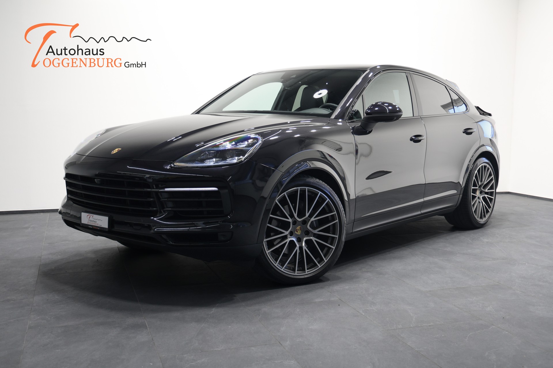 PORSCHE Cayenne Coupé *CH-Fahrzeug*Porsche Approved bis 29.07.2027*AHK 3500kg*-image-0