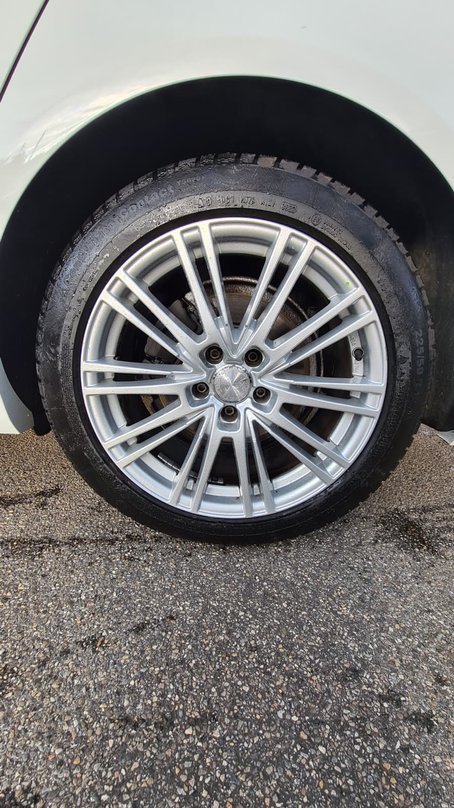 AUDI A6 Avant 2.0 TDI quattro S-tronic ** S-Line Modell ** Gr-Navi ** RF-Kamera ** Sitzheizung ** Totwinkel-Assistent ** Ab MFK **-image-13