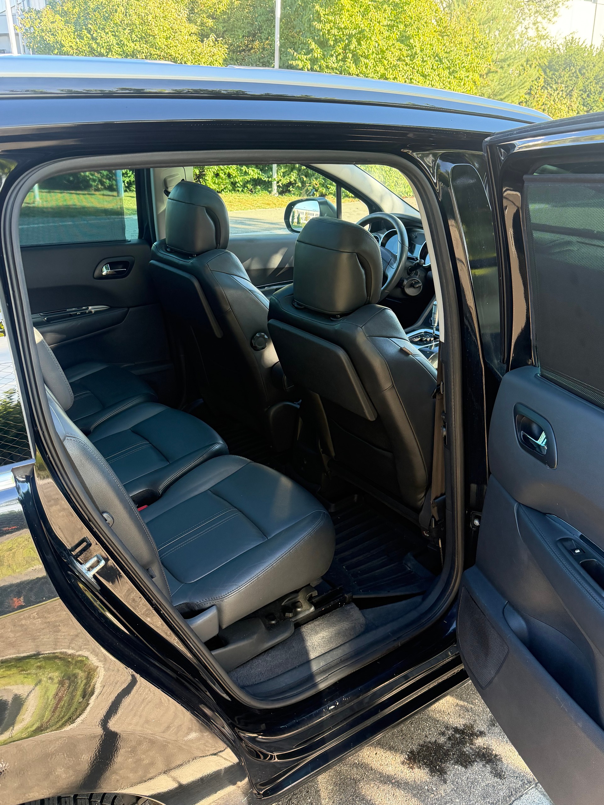 PEUGEOT 5008 1.6 16V T Sport Pack Automatic-image-8