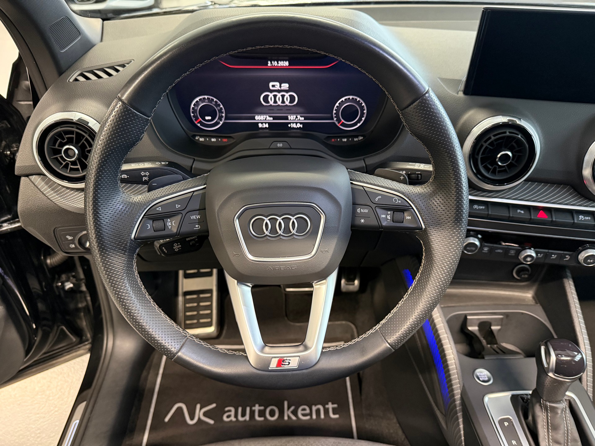 AUDI Q2 35 TFSI S line S-tronic-image-8