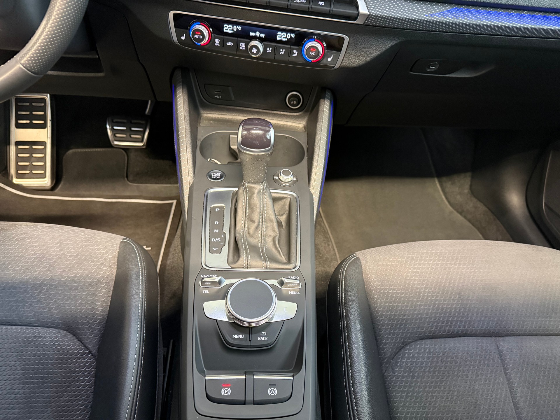 AUDI Q2 35 TFSI S line S-tronic-image-12